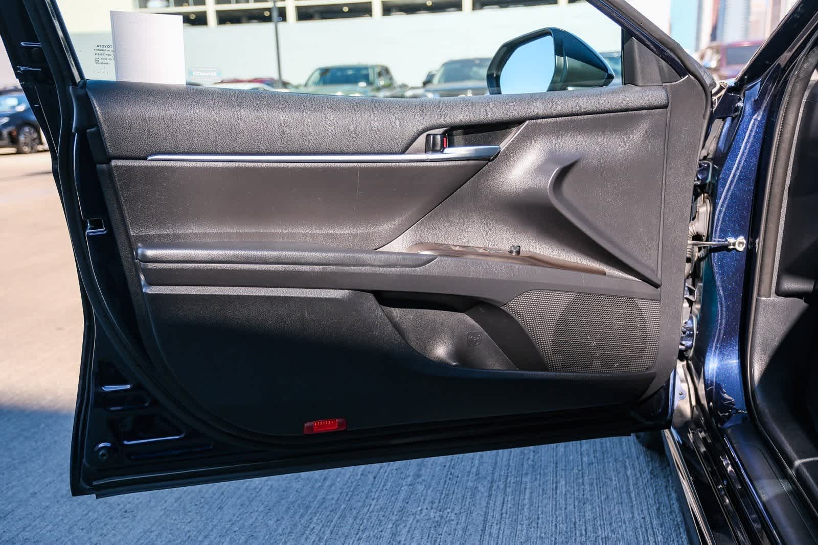 Thumbnail: 2022 Toyota Camry - 23