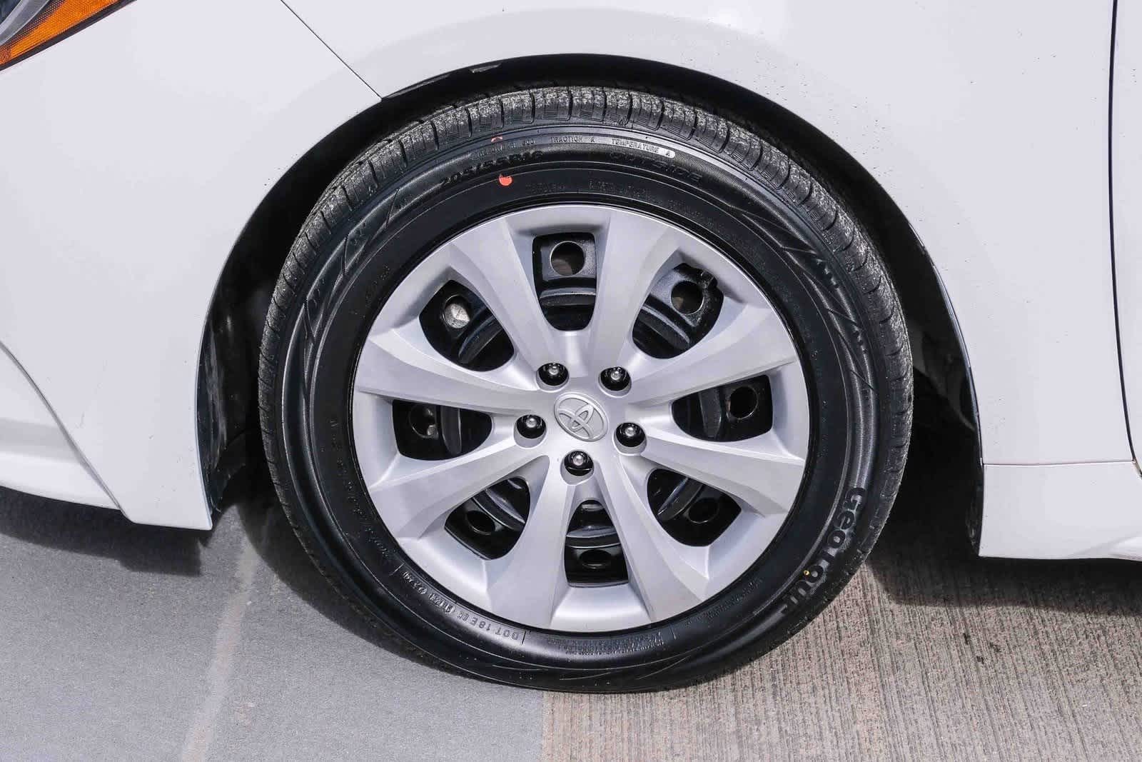 Thumbnail: 2023 Toyota Corolla - 10