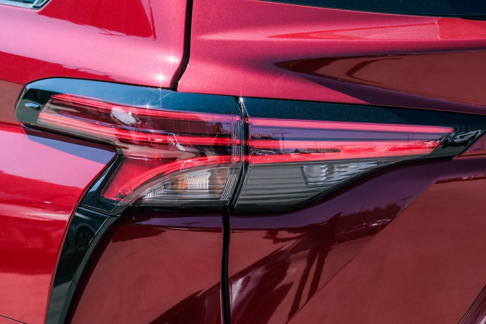 Thumbnail: 2024 Toyota Sienna - 7