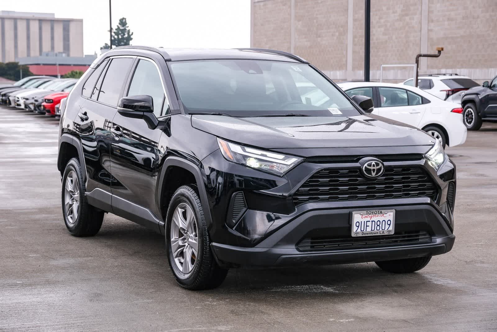 Thumbnail: 2022 Toyota RAV4 - 3