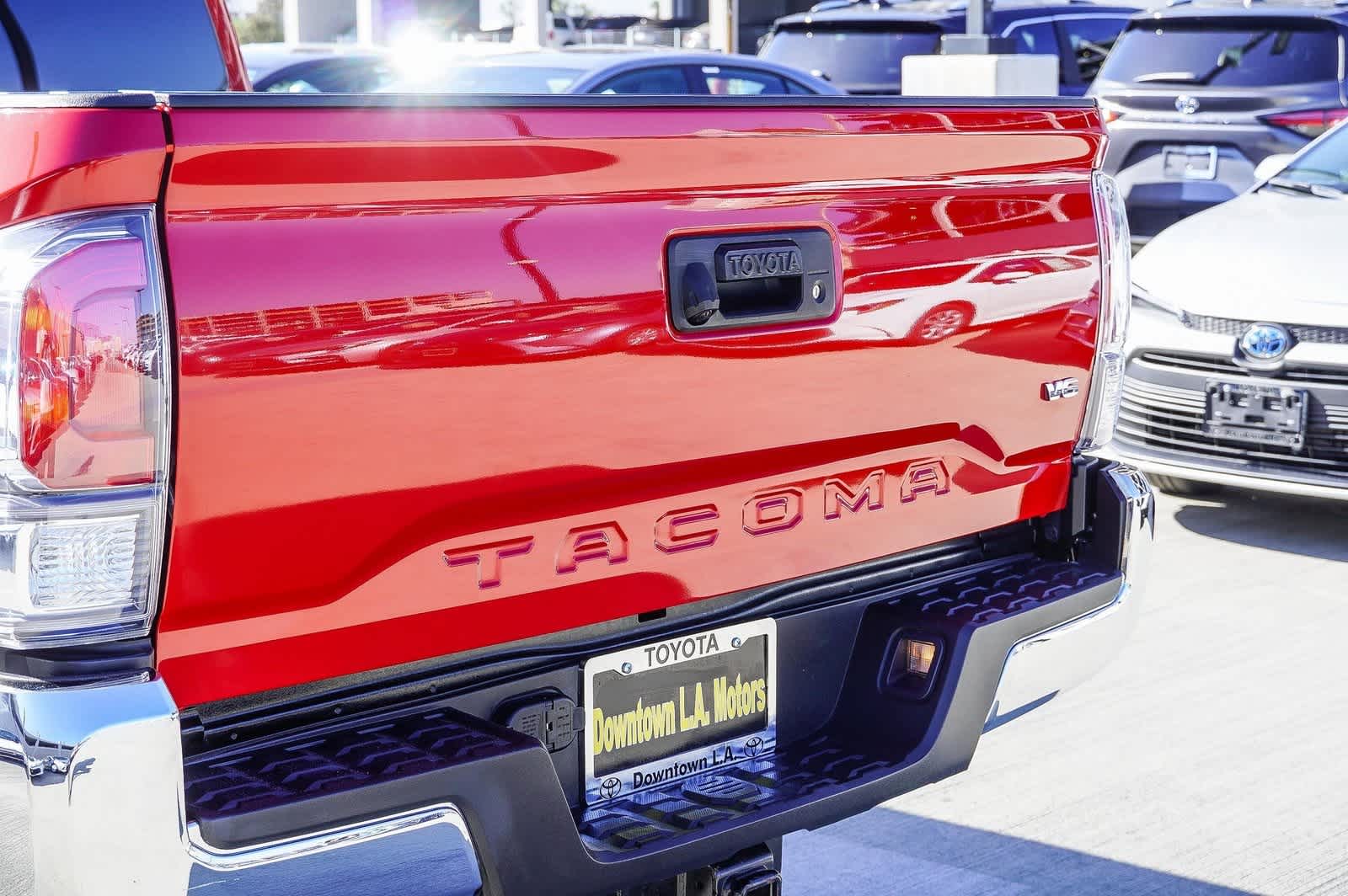 2023 Toyota Tacoma TRD Off-Road 8