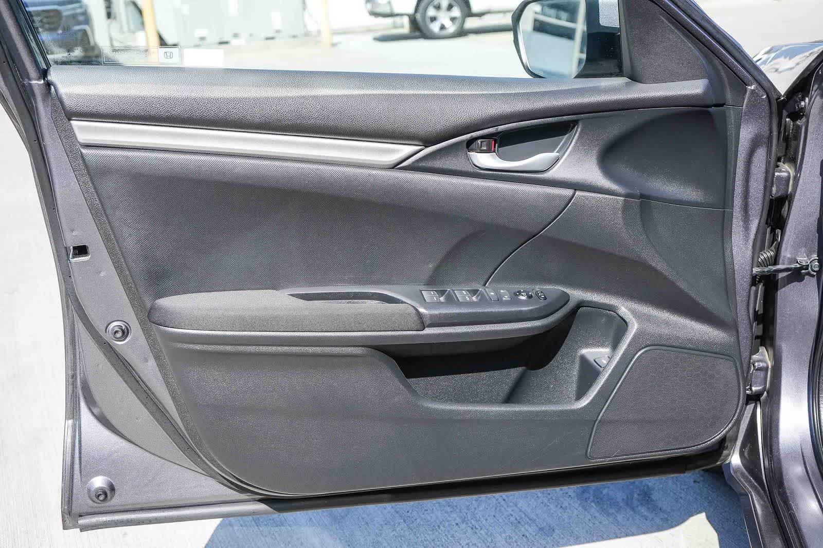 Thumbnail: 2018 Honda Civic - 21