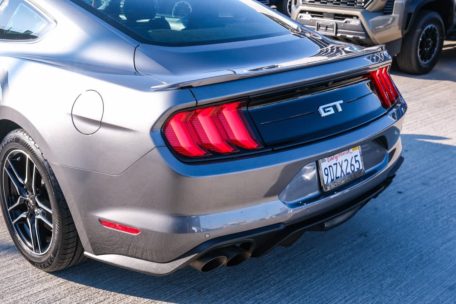 Thumbnail: 2022 Ford Mustang - 8