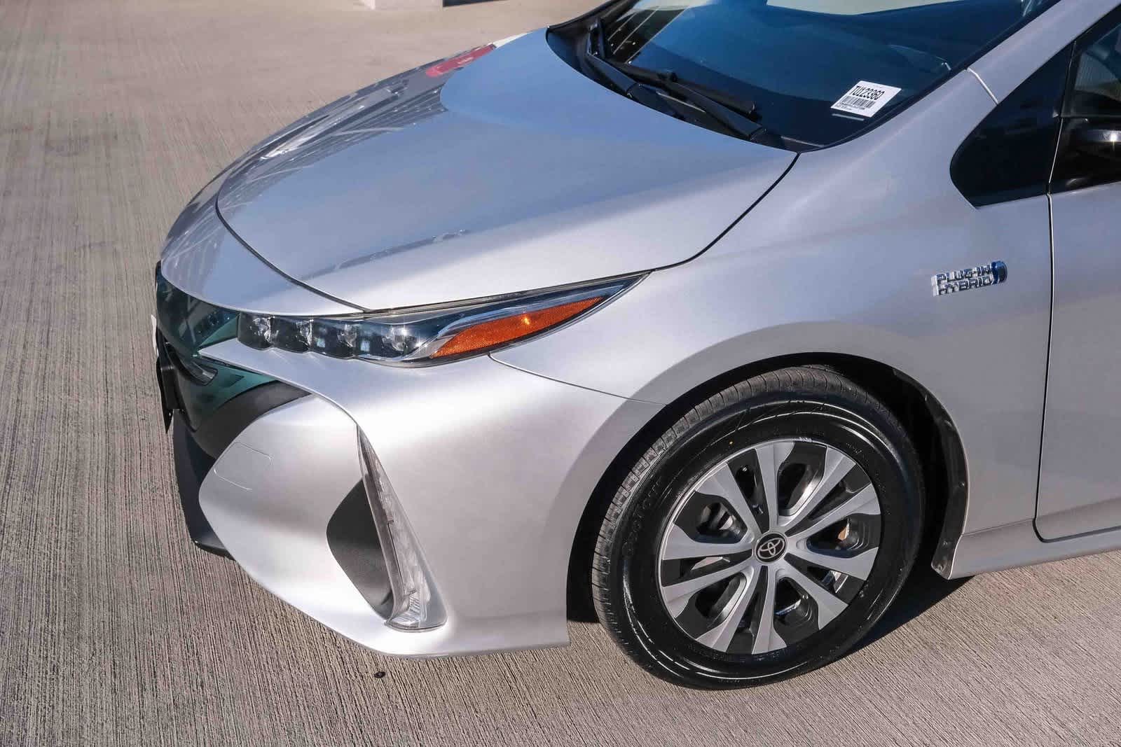 Thumbnail: 2020 Toyota Prius Prime - 12