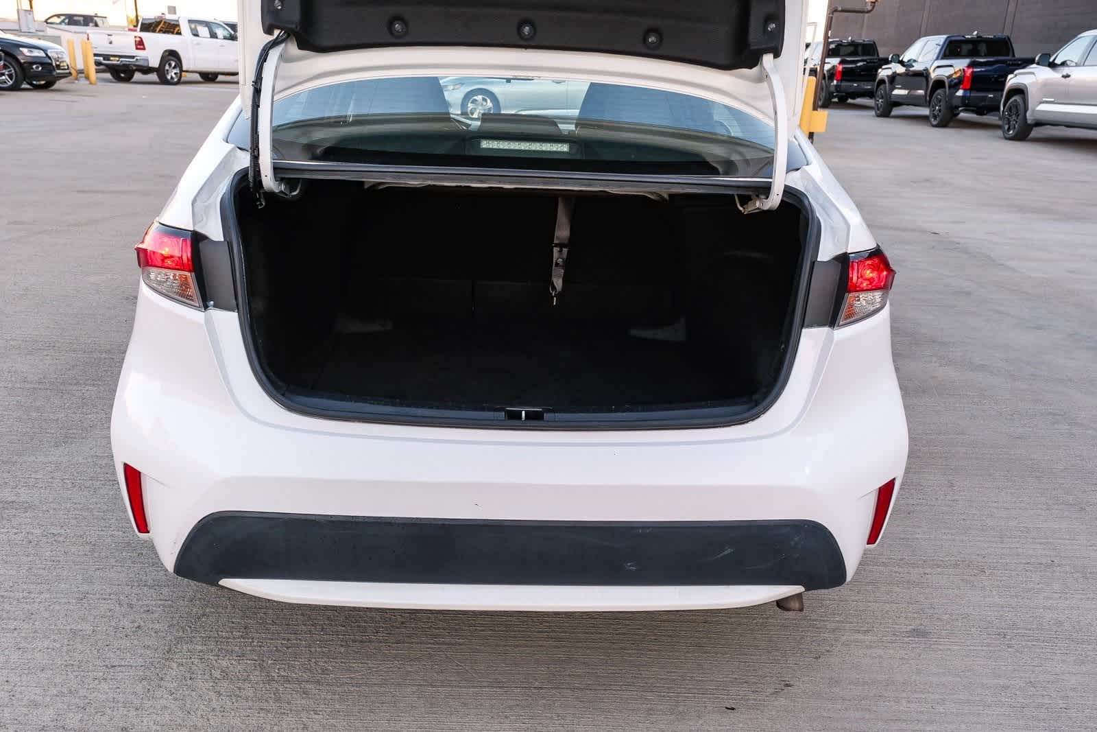 Thumbnail: 2021 Toyota Corolla - 26