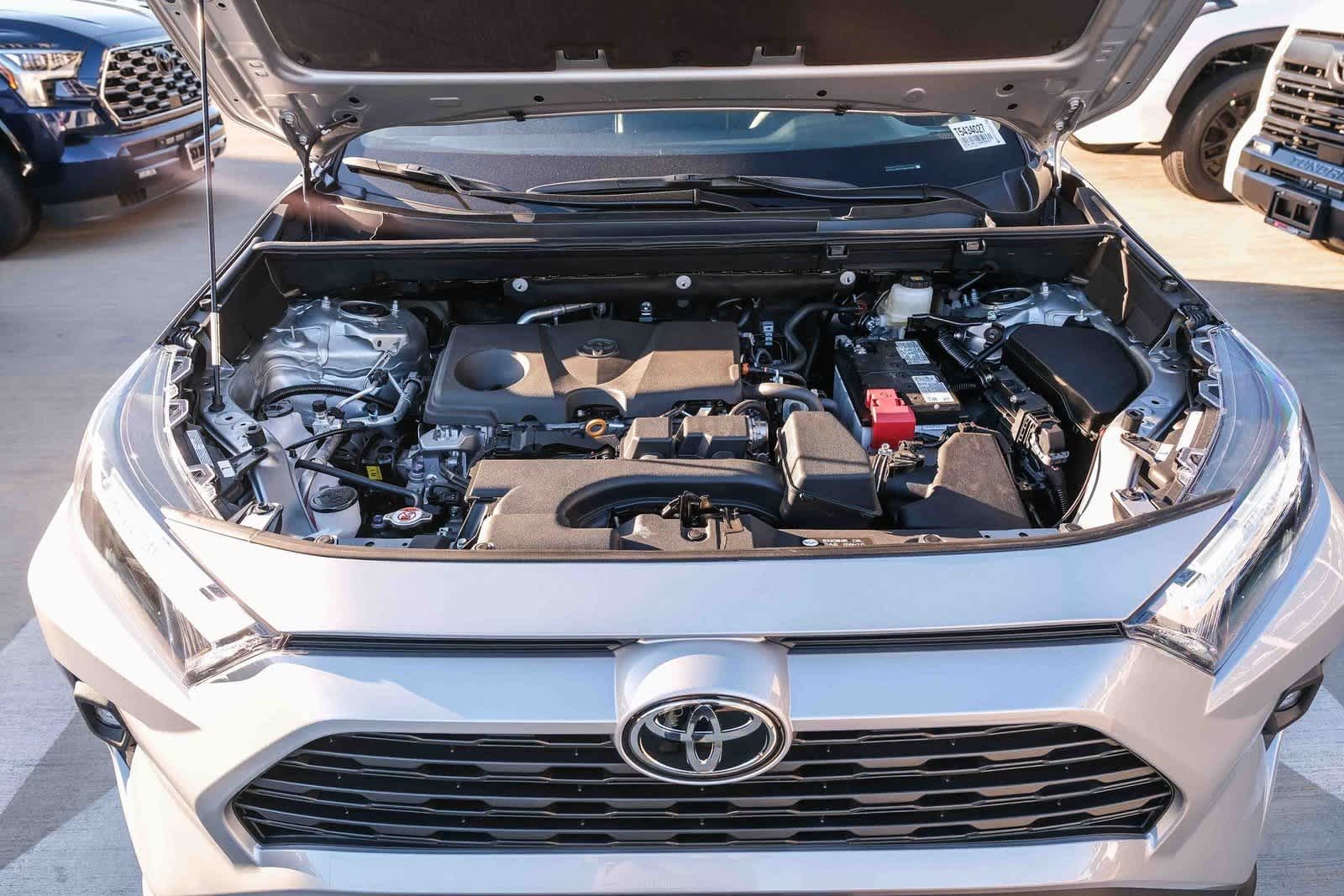 Thumbnail: 2025 Toyota RAV4 - 29