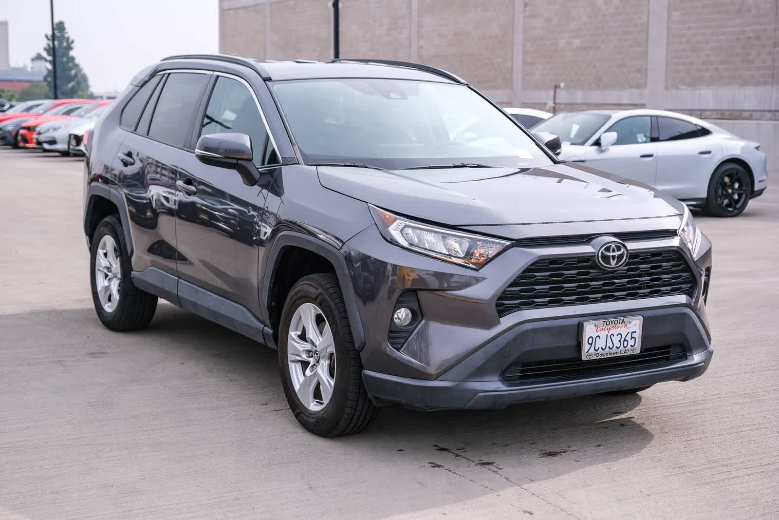 Thumbnail: 2020 Toyota RAV4 - 3