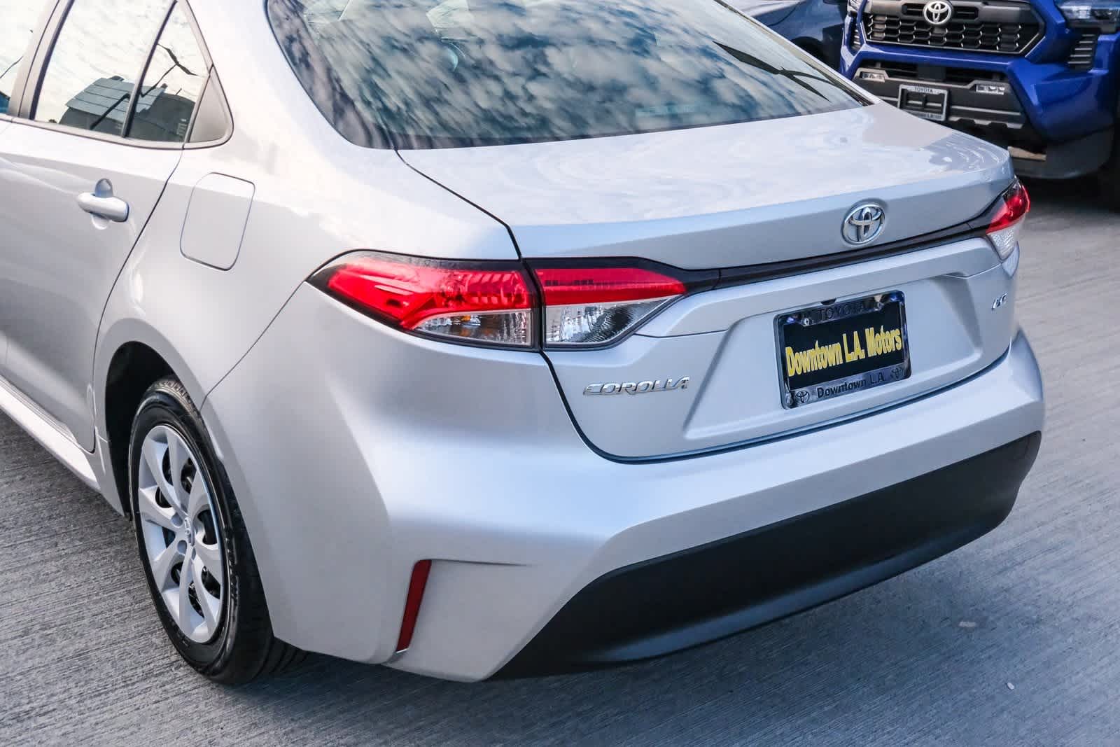 Thumbnail: 2023 Toyota Corolla - 8