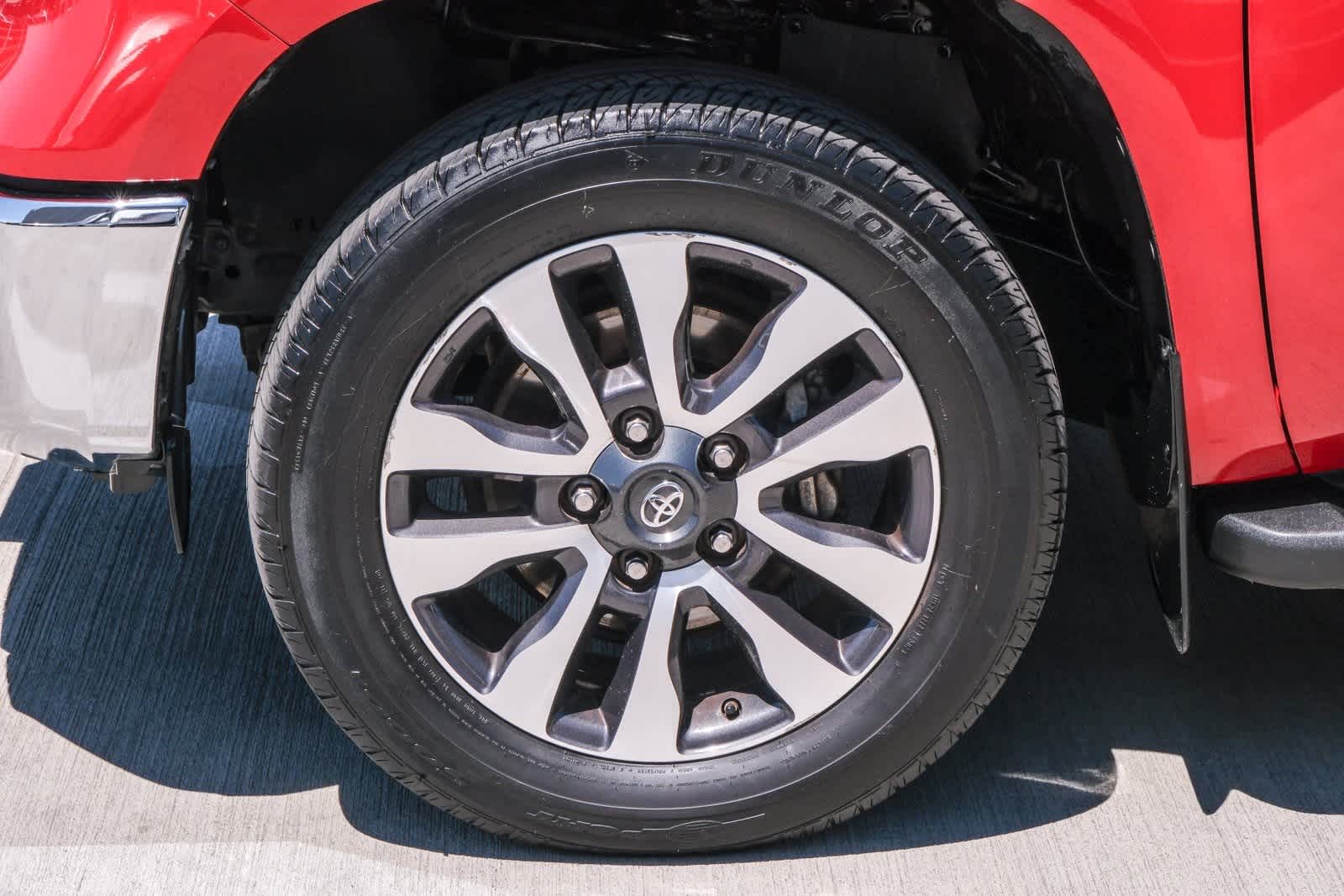 Thumbnail: 2018 Toyota Tundra - 11