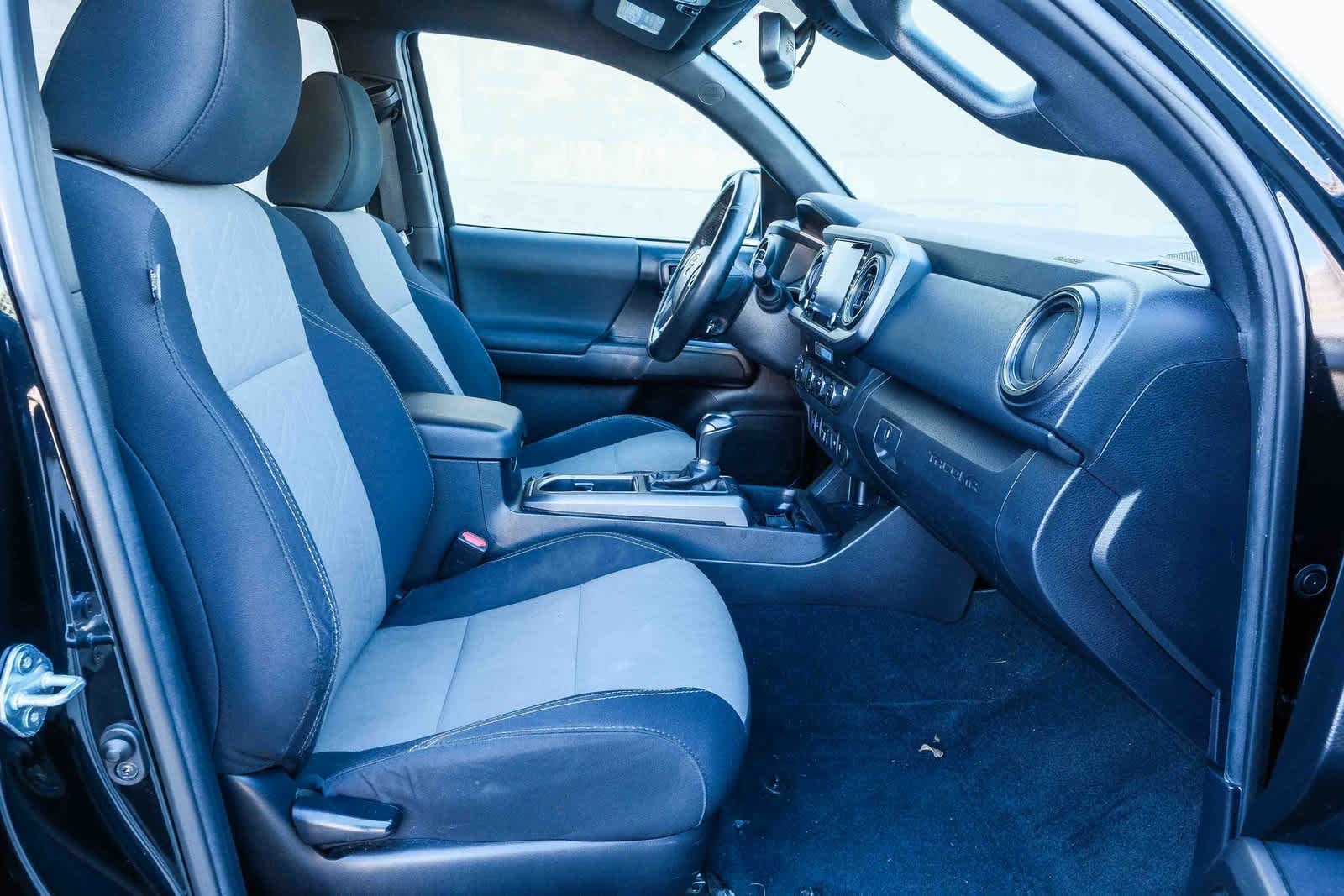 Thumbnail: 2021 Toyota Tacoma - 18