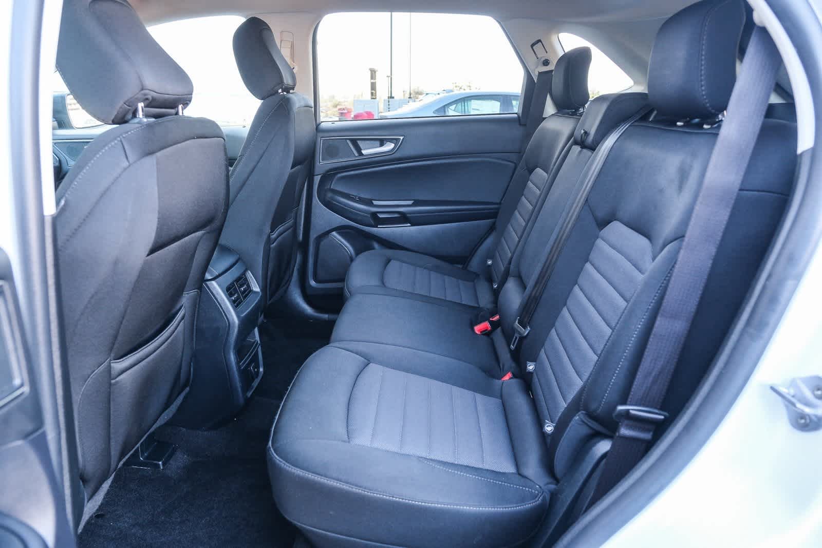 Thumbnail: 2020 Ford Edge - 18