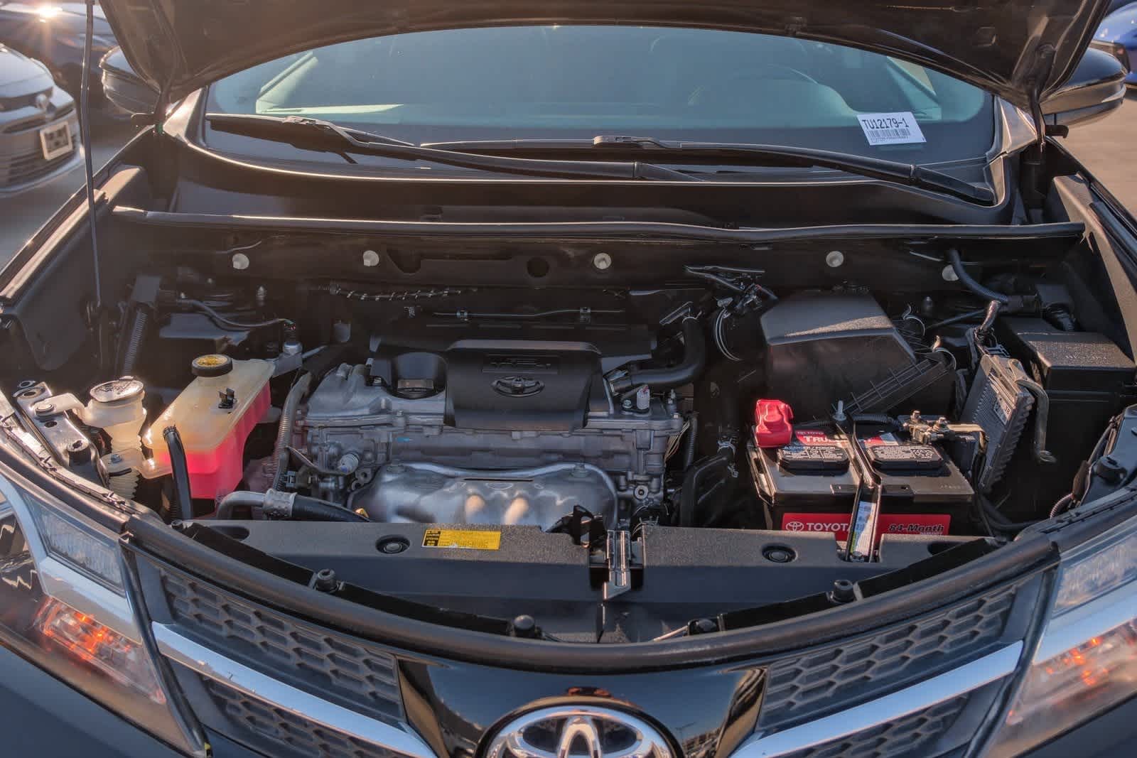 Thumbnail: 2014 Toyota RAV4 - 27