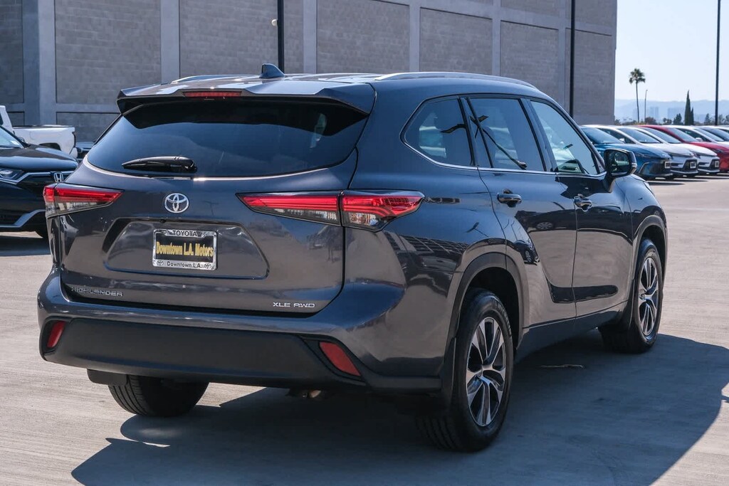 Used 2022 Toyota Highlander XLE SUV