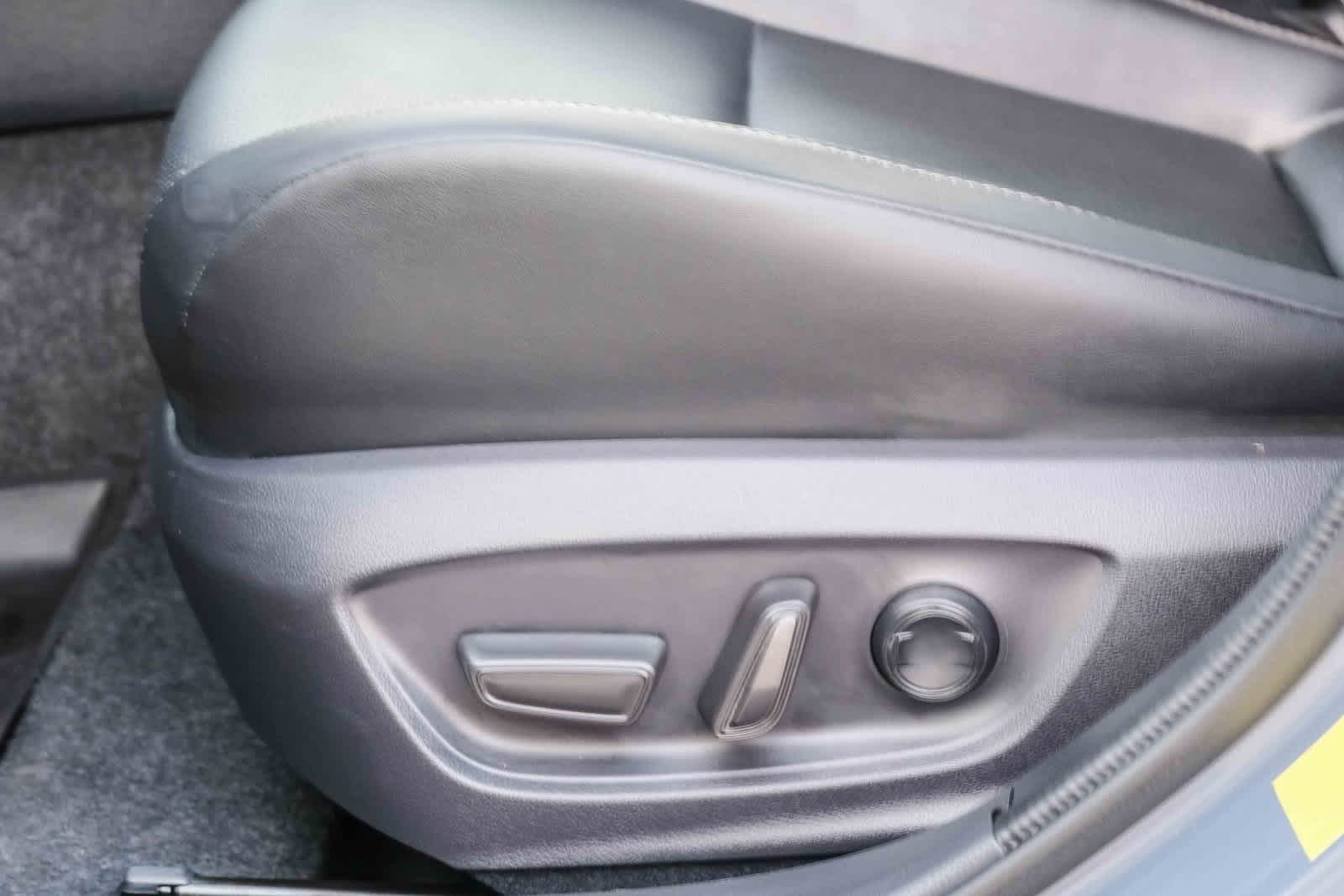 Thumbnail: 2024 Toyota Prius - 24