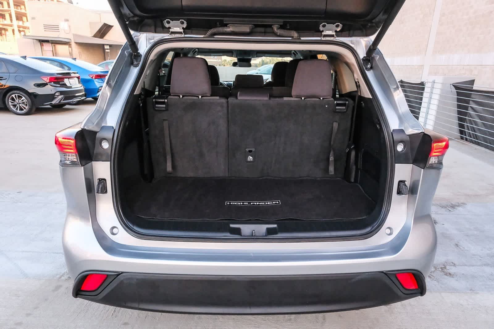 Thumbnail: 2024 Toyota Highlander - 27