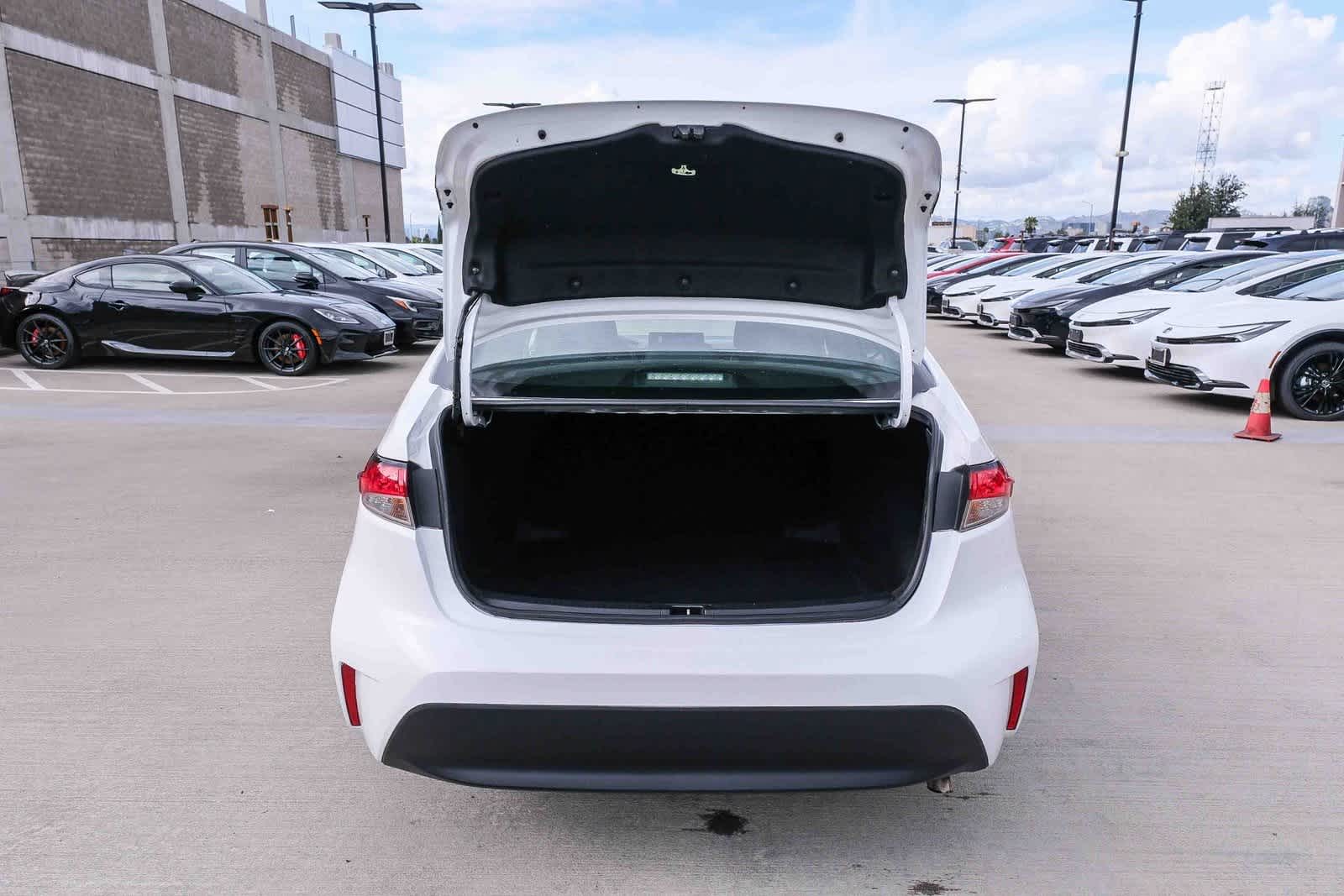 Thumbnail: 2023 Toyota Corolla - 26