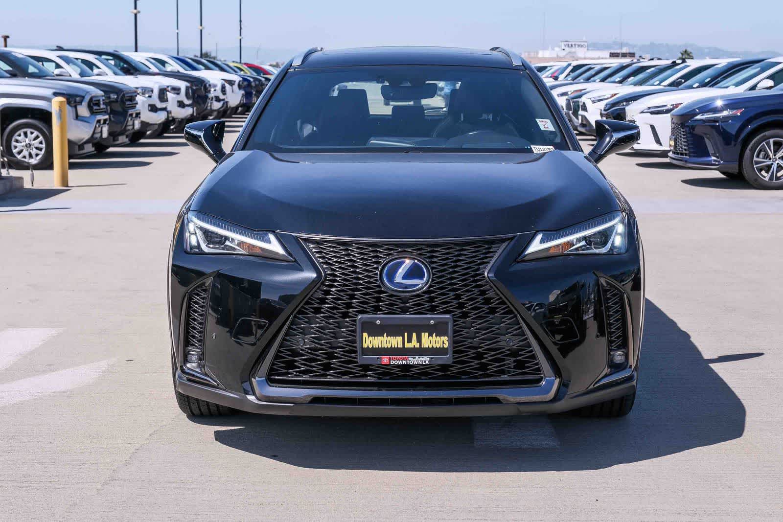 Thumbnail: 2020 Lexus UX - 2