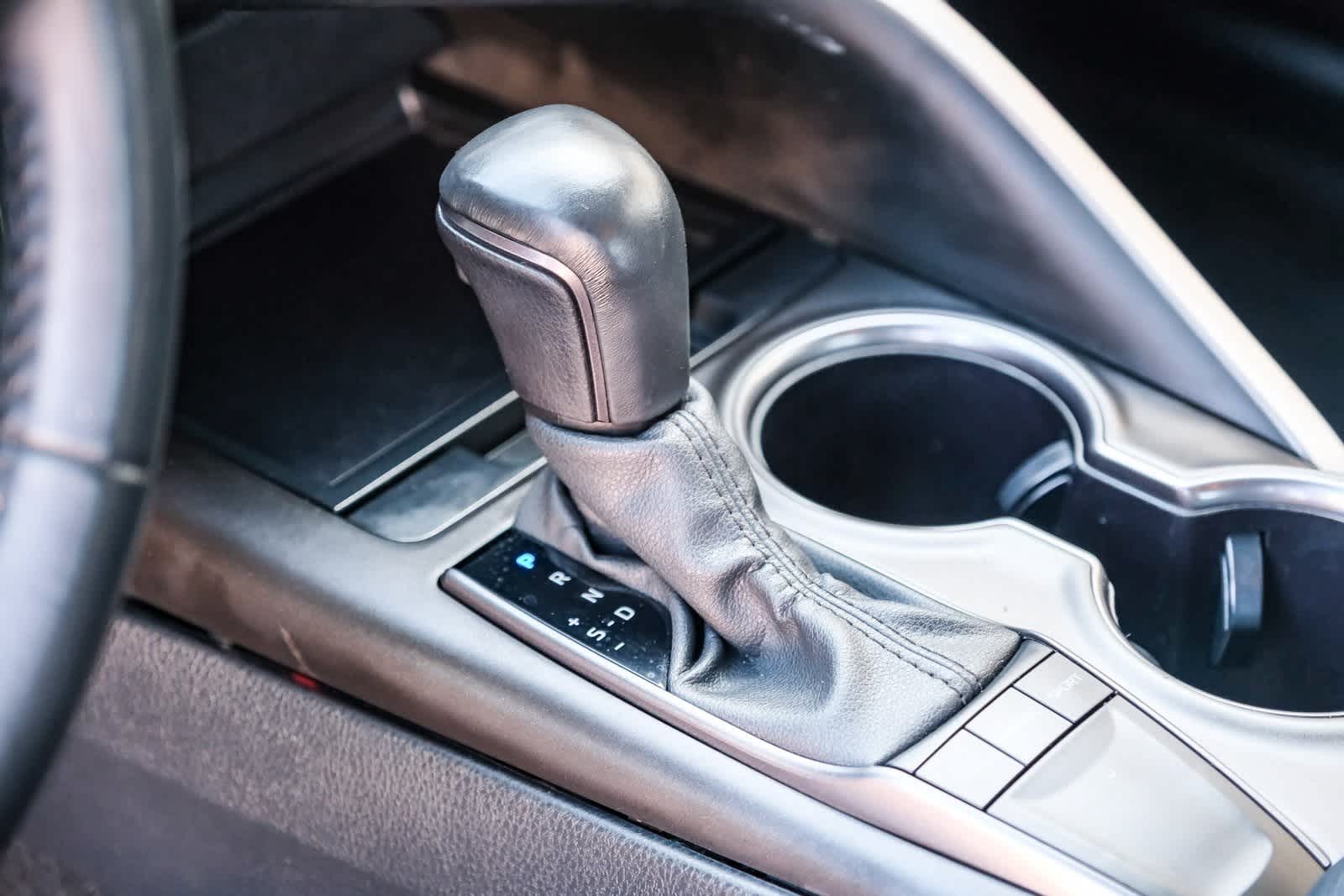 Thumbnail: 2024 Toyota Camry - 16