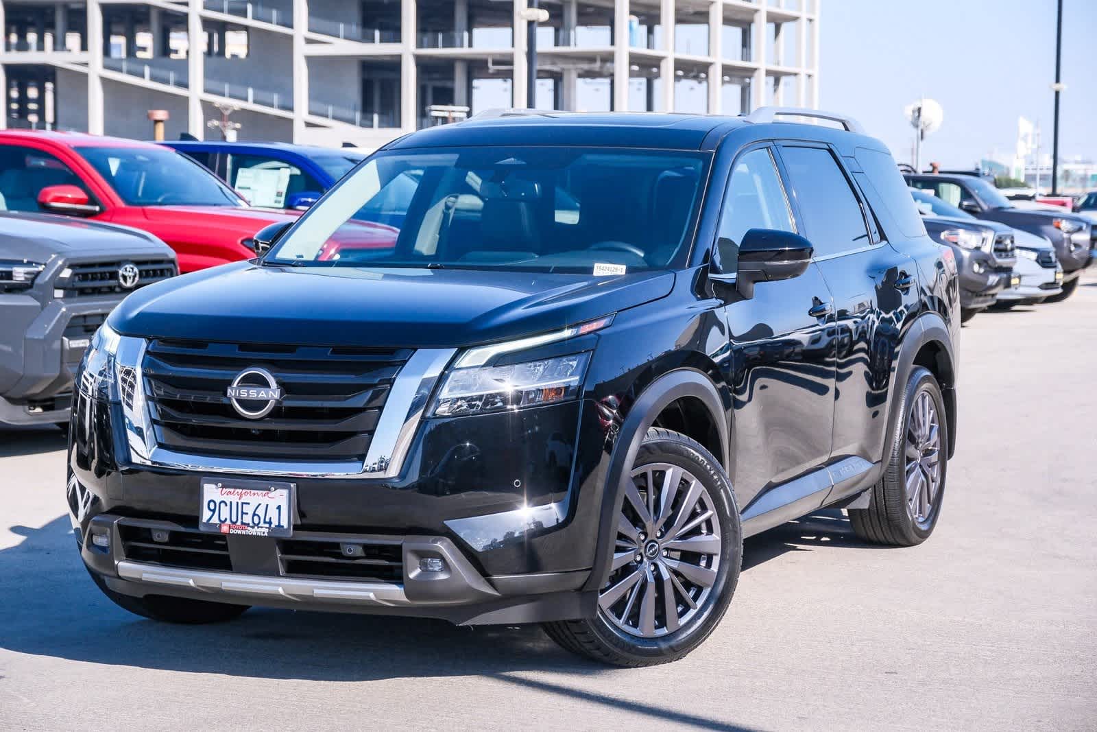 Thumbnail: 2022 Nissan Pathfinder - 1