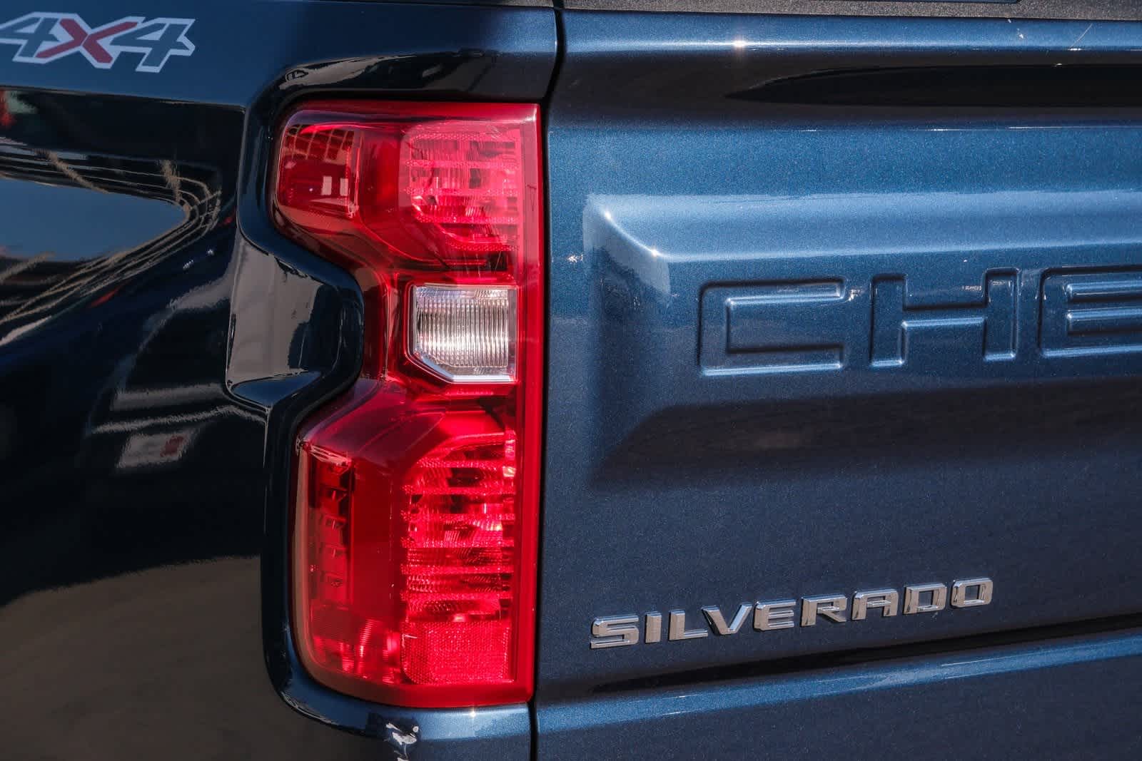 Thumbnail: 2023 Chevrolet Silverado 1500 - 7