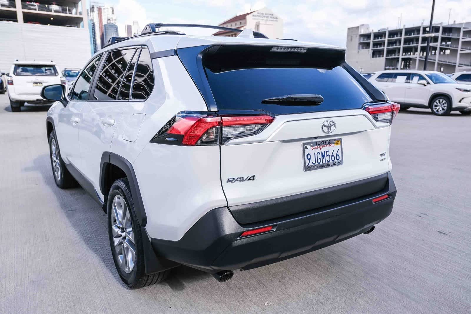 Thumbnail: 2023 Toyota RAV4 - 8