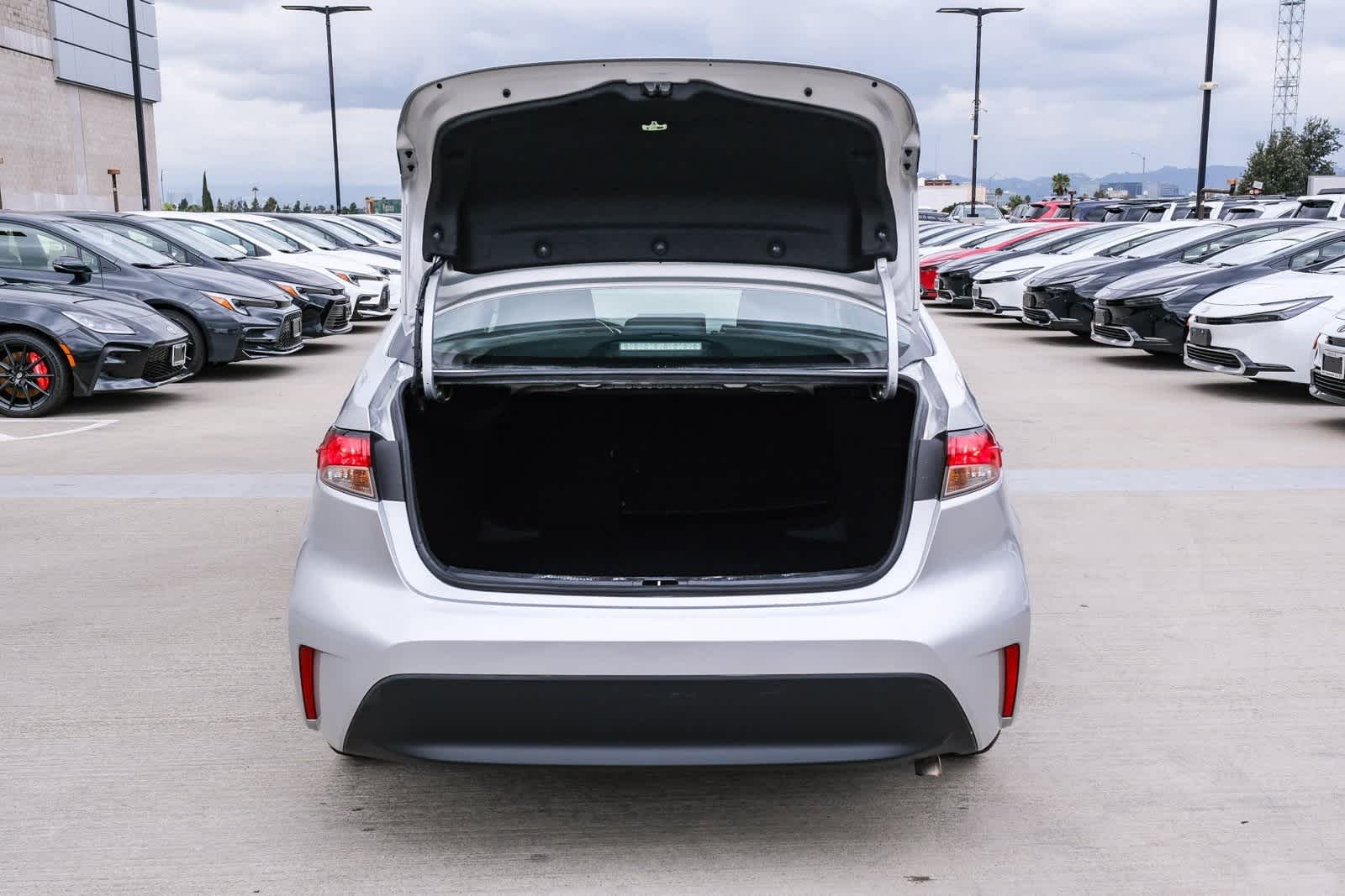 Thumbnail: 2023 Toyota Corolla - 27