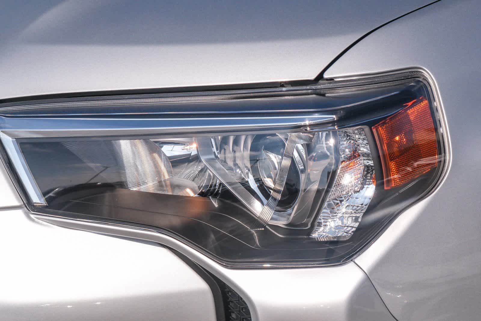 Thumbnail: 2022 Toyota 4Runner - 10