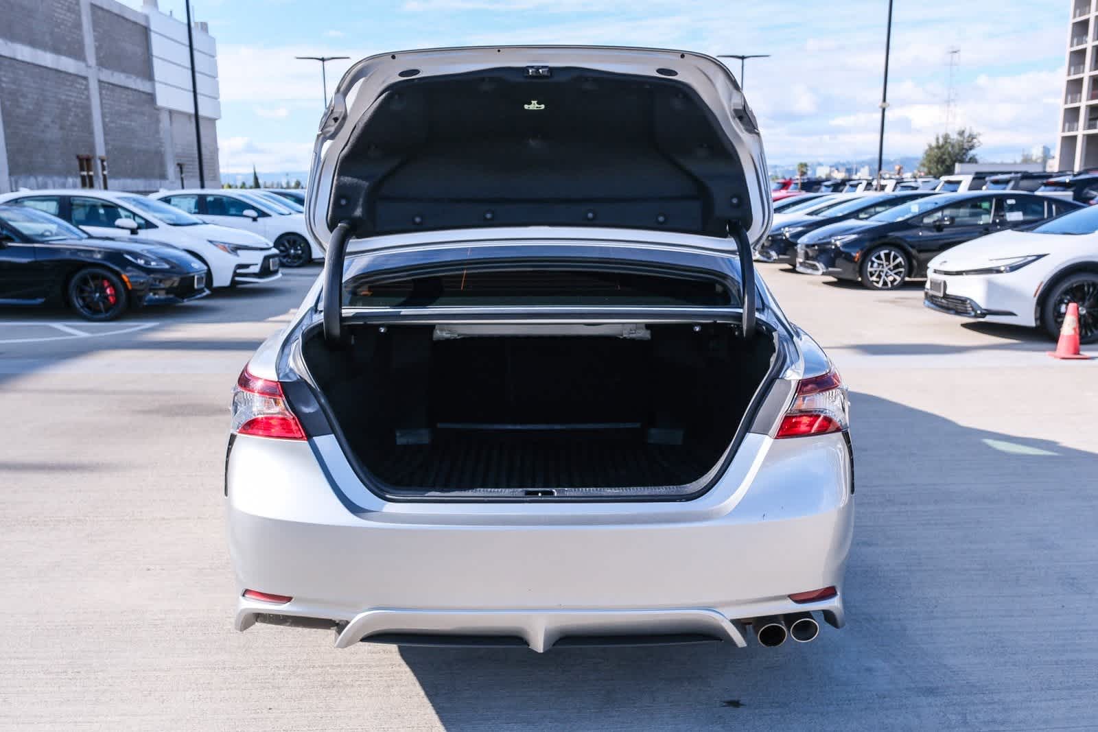 Thumbnail: 2022 Toyota Camry - 27