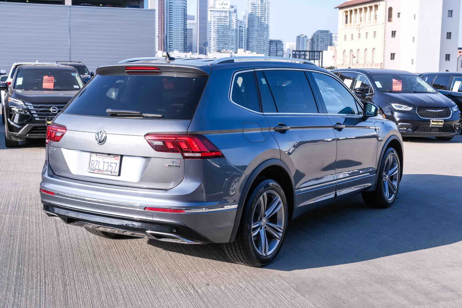 Thumbnail: 2018 Volkswagen Tiguan - 4