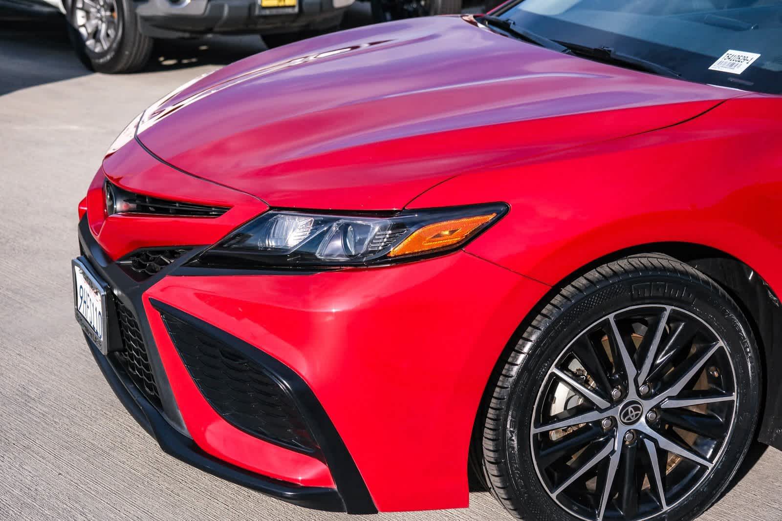 Thumbnail: 2022 Toyota Camry - 12