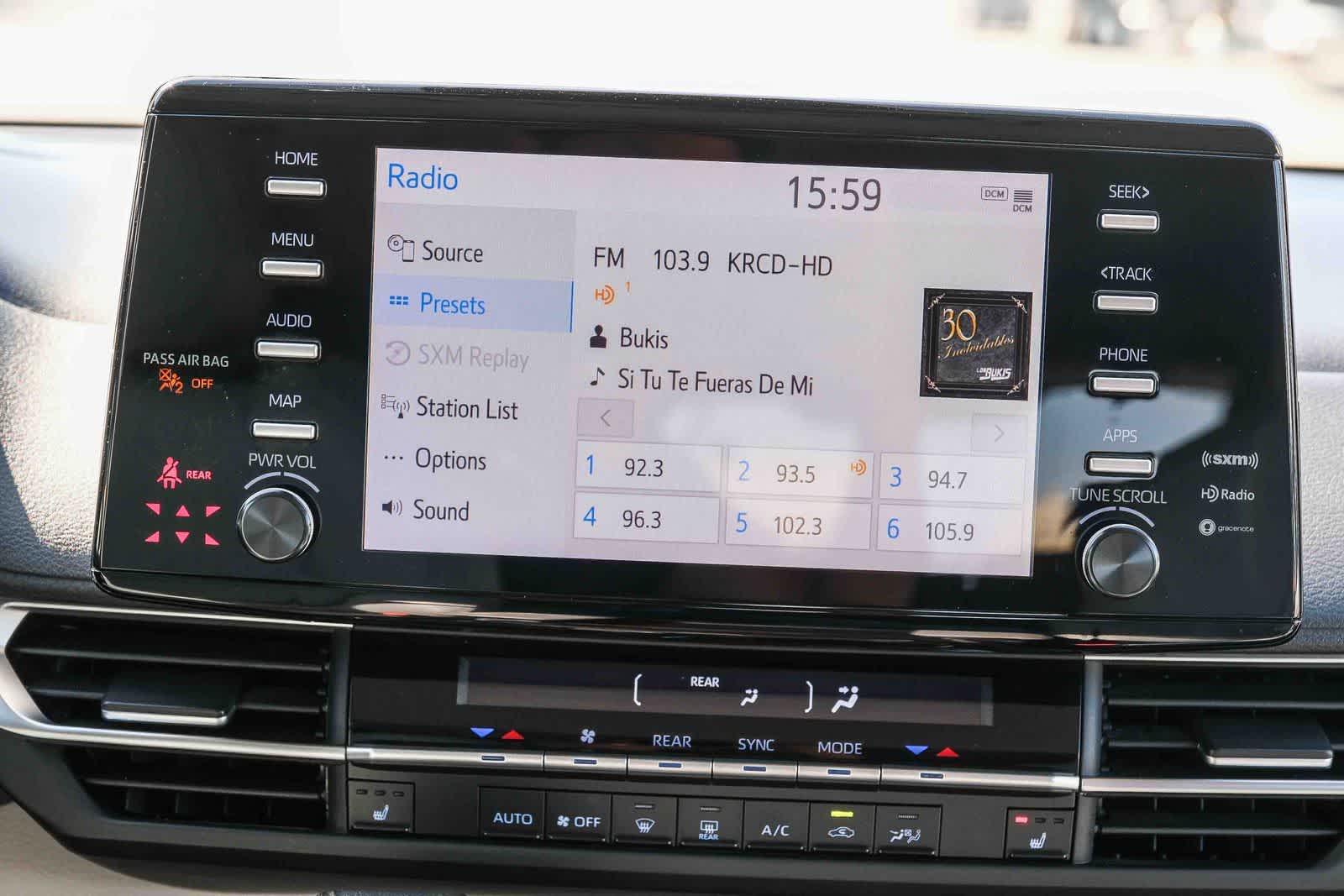 Thumbnail: 2023 Toyota Sienna - 14