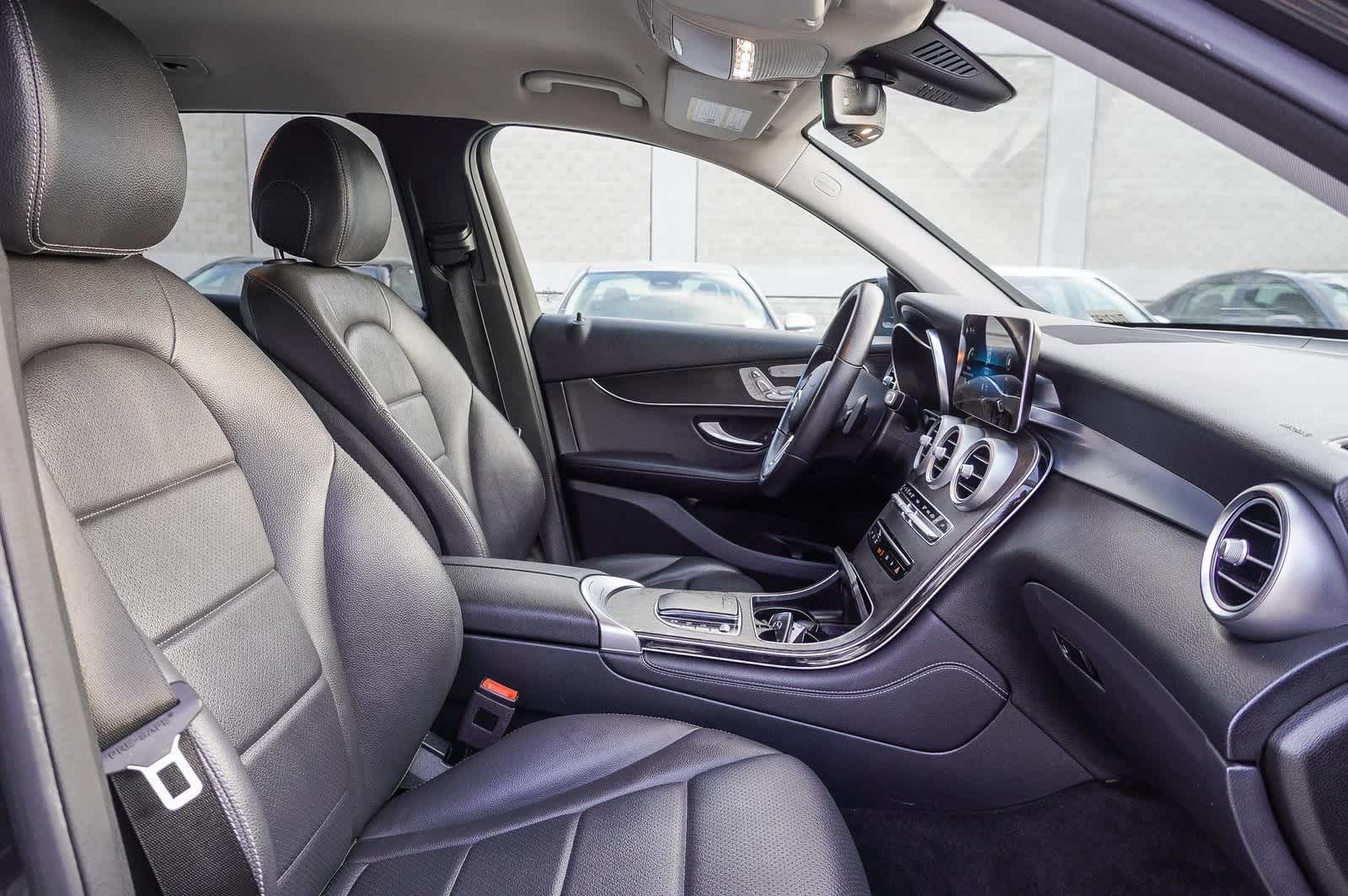 Thumbnail: 2021 Mercedes-Benz GLC - 18