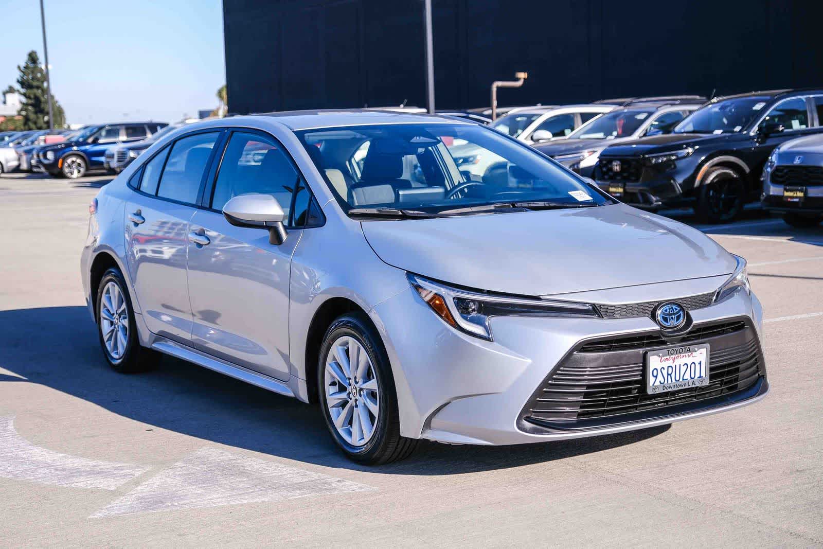 Thumbnail: 2025 Toyota Corolla - 3