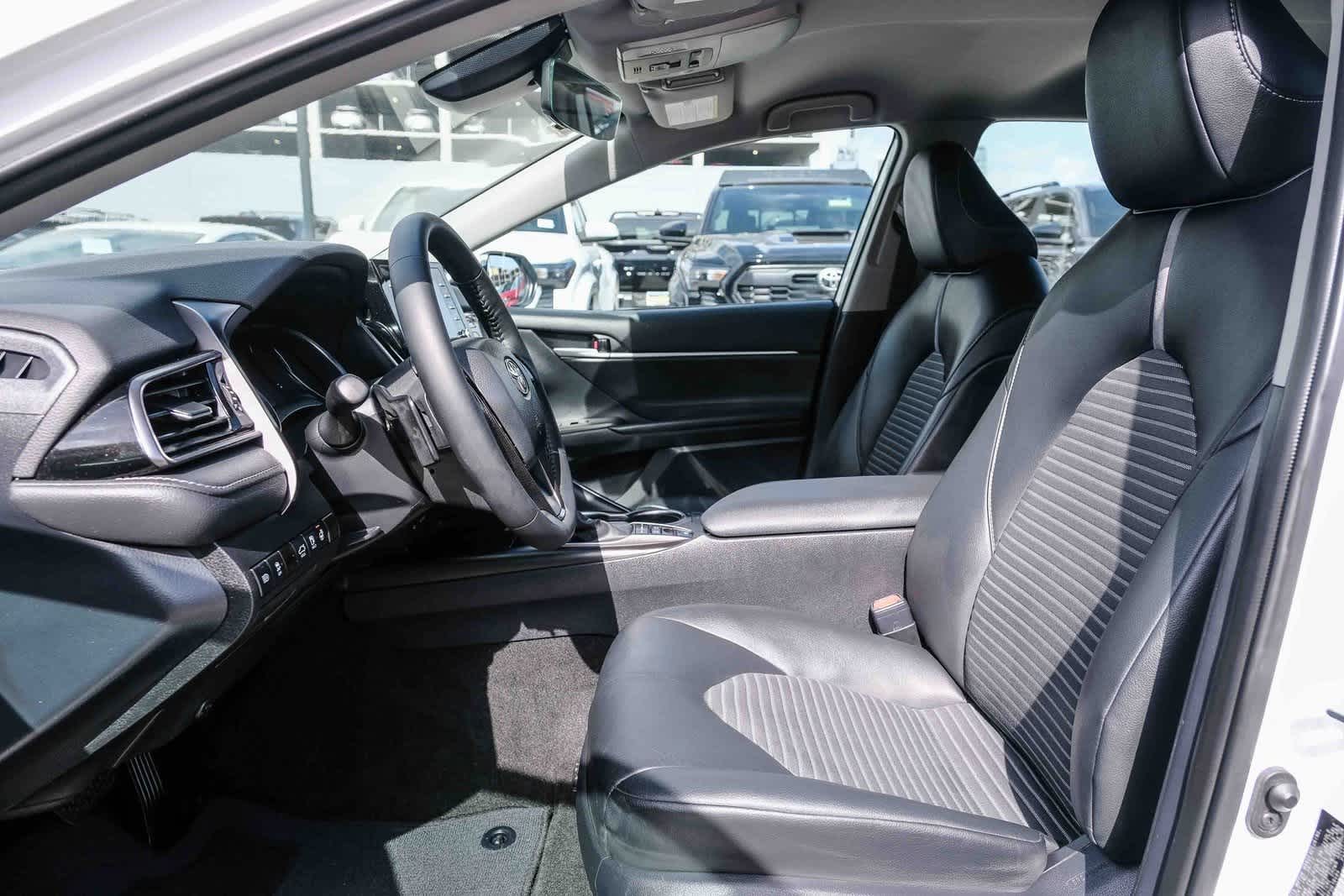 Thumbnail: 2023 Toyota Camry - 19