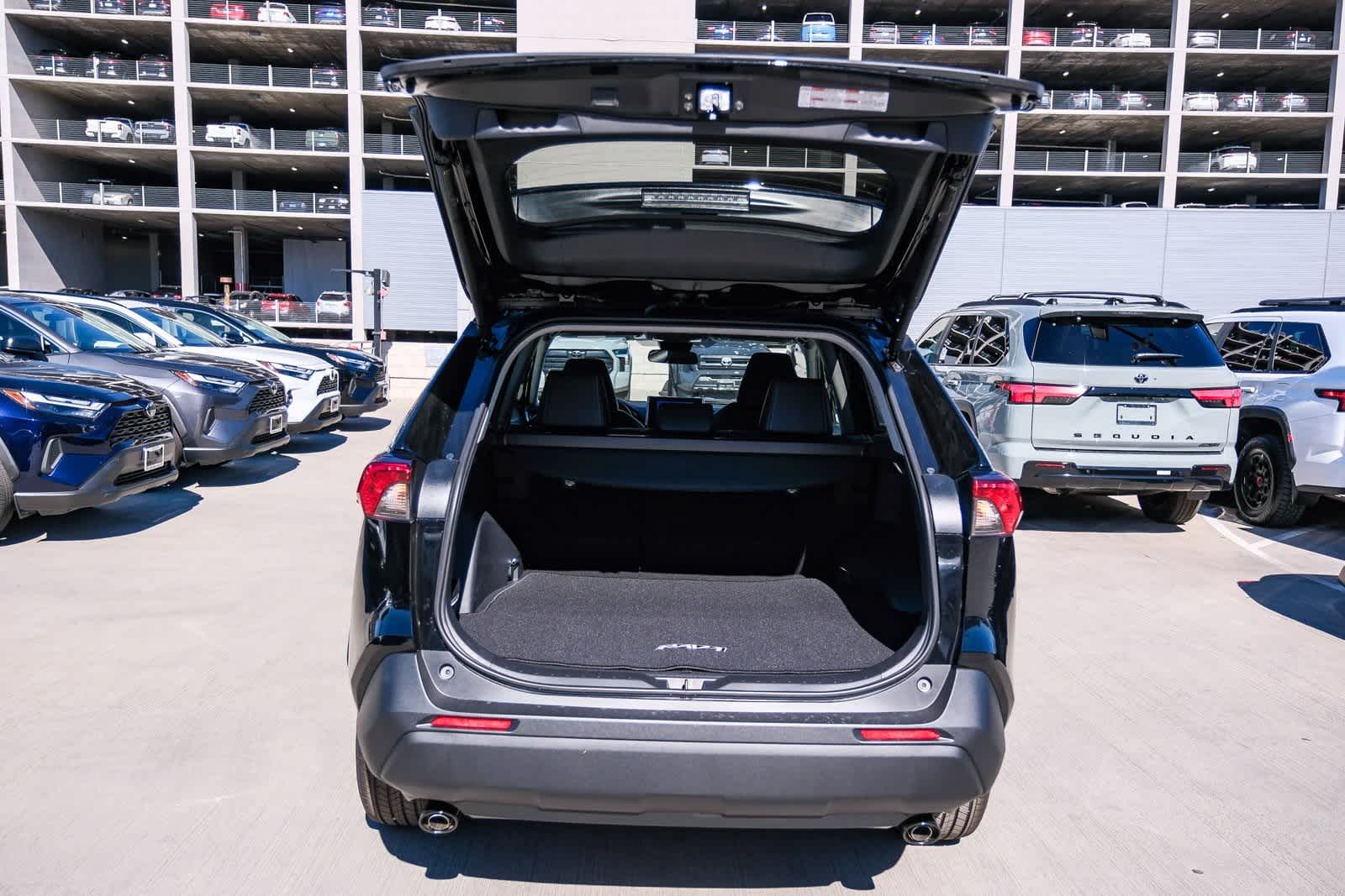 Thumbnail: 2025 Toyota RAV4 - 27