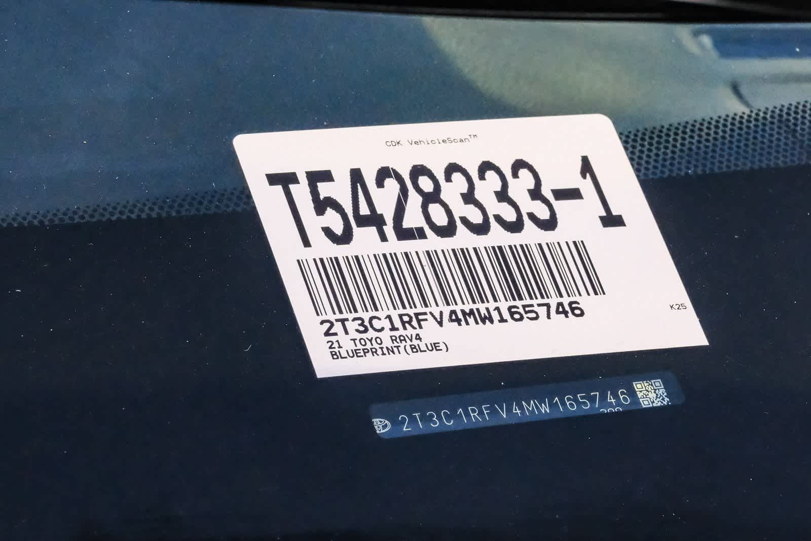 Thumbnail: 2021 Toyota RAV4 - 28