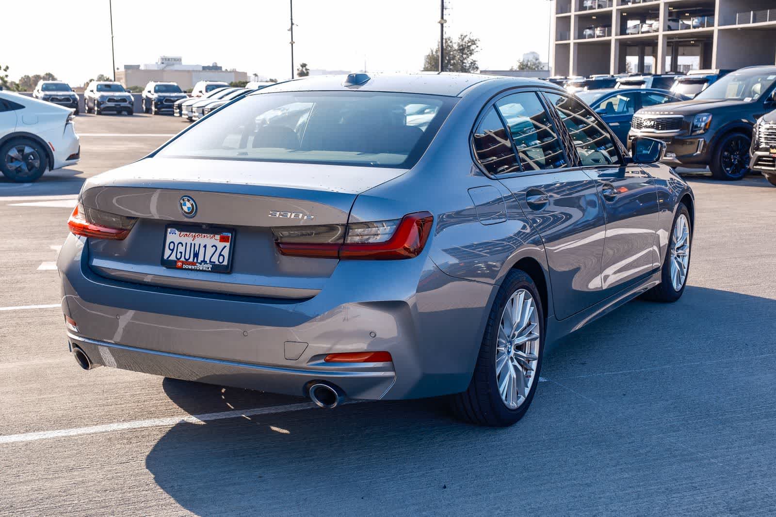 Thumbnail: 2023 BMW 3 Series - 4