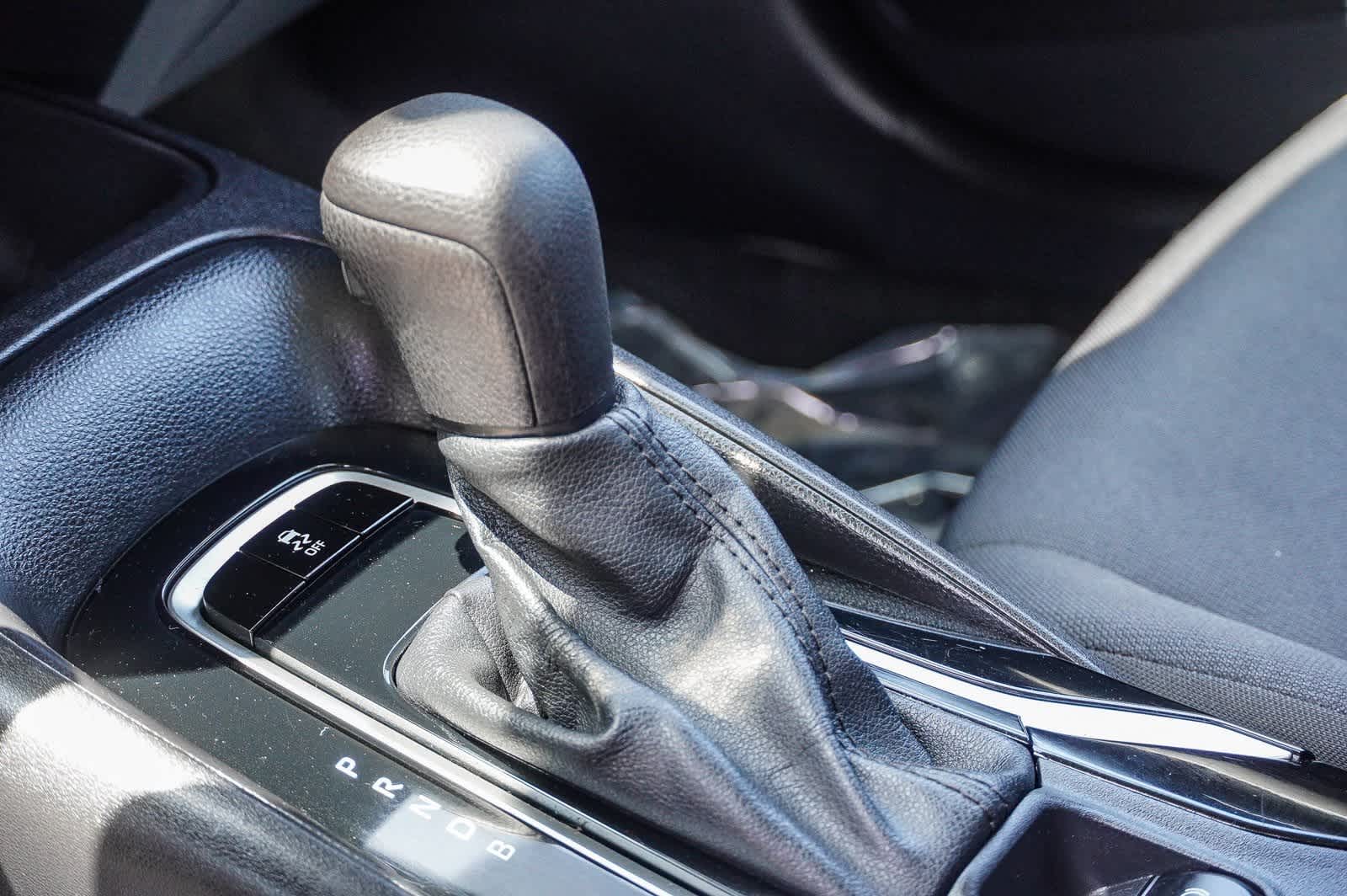 2021 Toyota Corolla LE 23