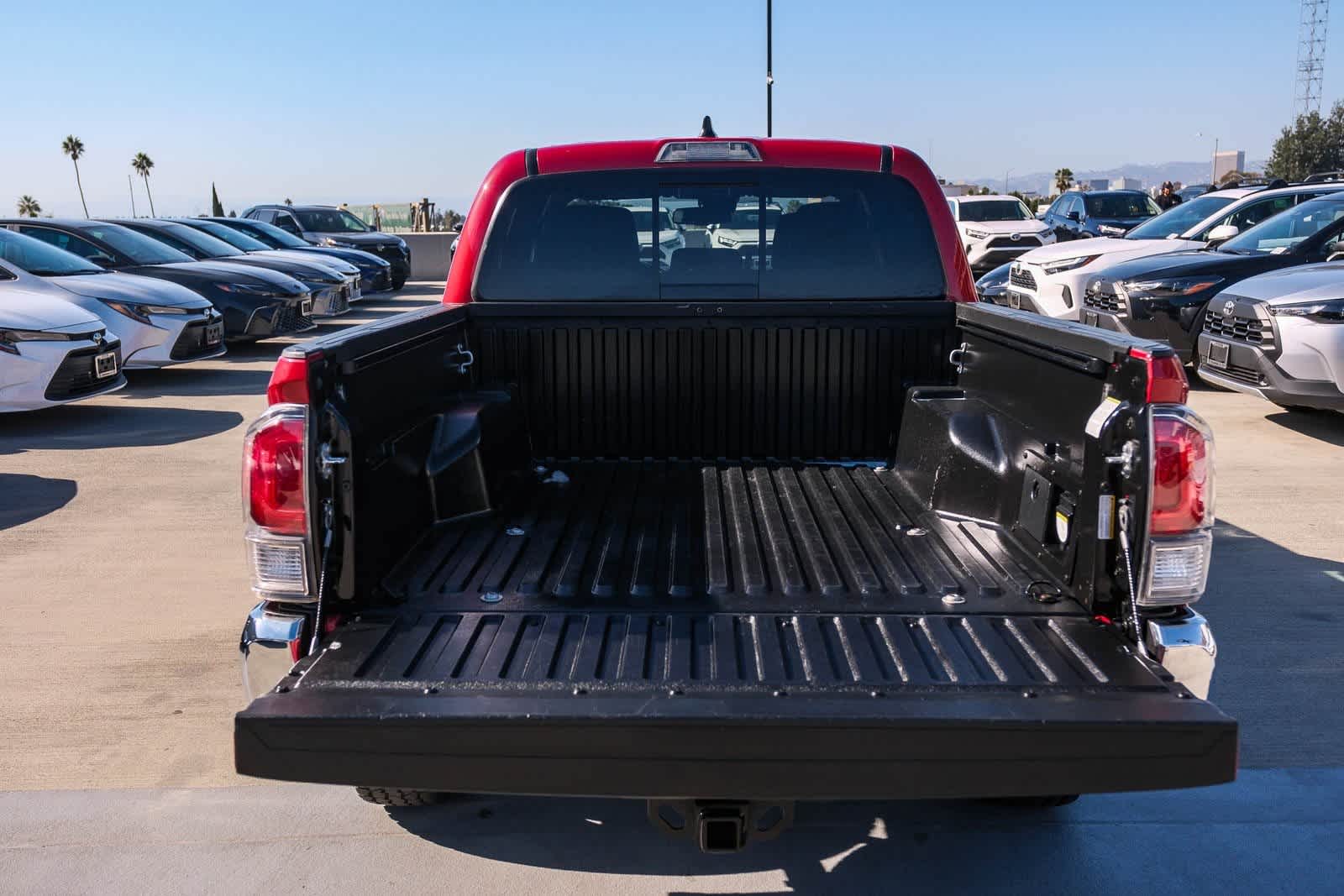 Thumbnail: 2022 Toyota Tacoma - 27