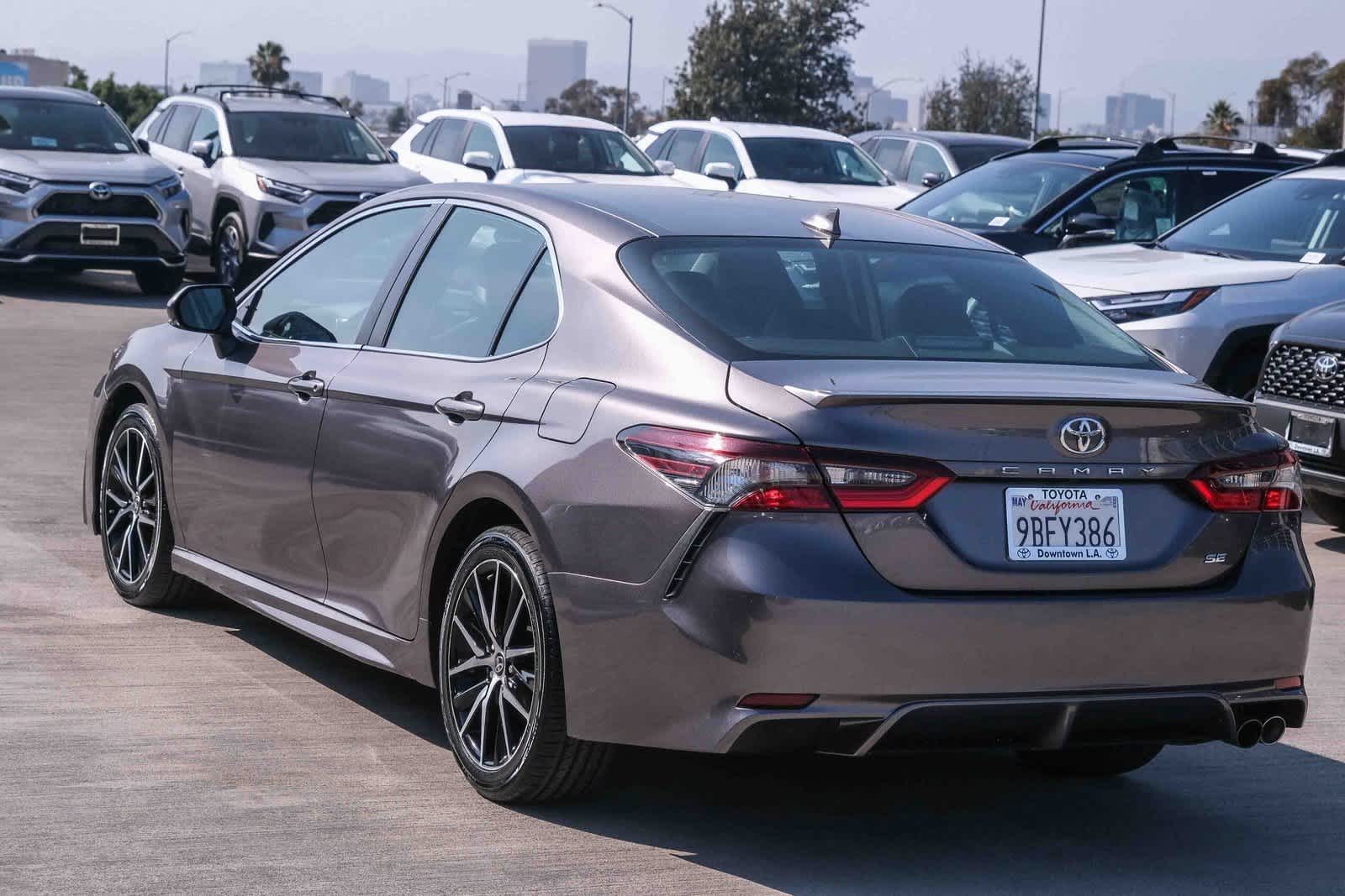 Thumbnail: 2022 Toyota Camry - 6