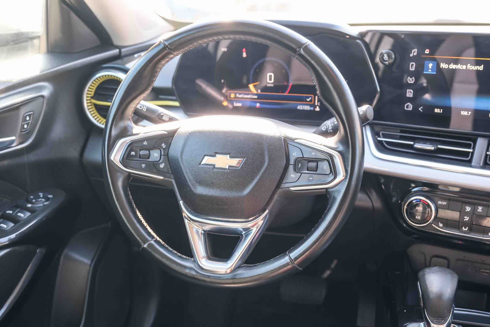 Thumbnail: 2024 Chevrolet Trax - 17