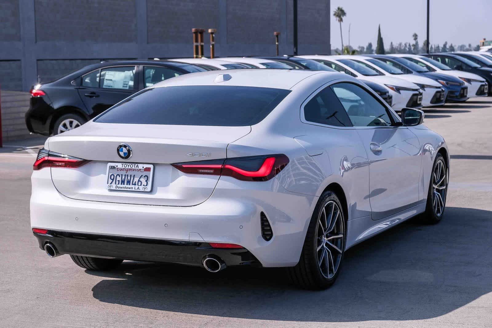 Thumbnail: 2024 BMW 4 Series - 4