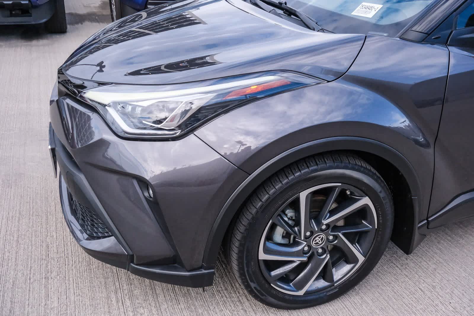Thumbnail: 2021 Toyota C-HR - 12