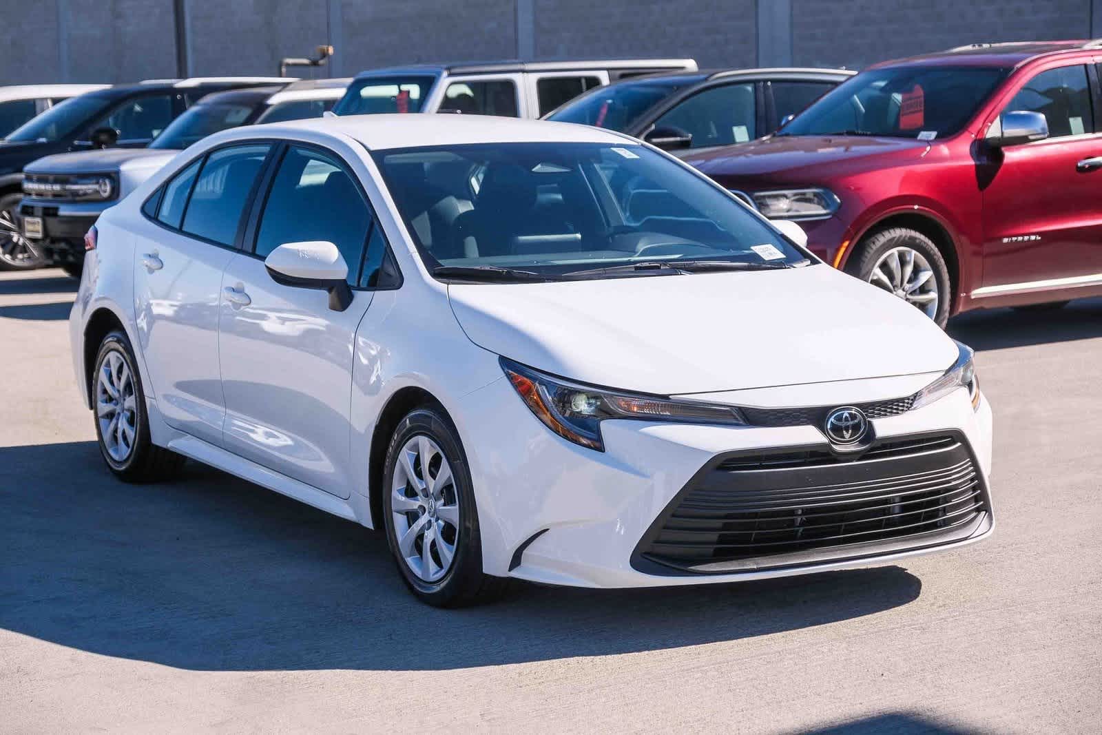 Thumbnail: 2023 Toyota Corolla - 3