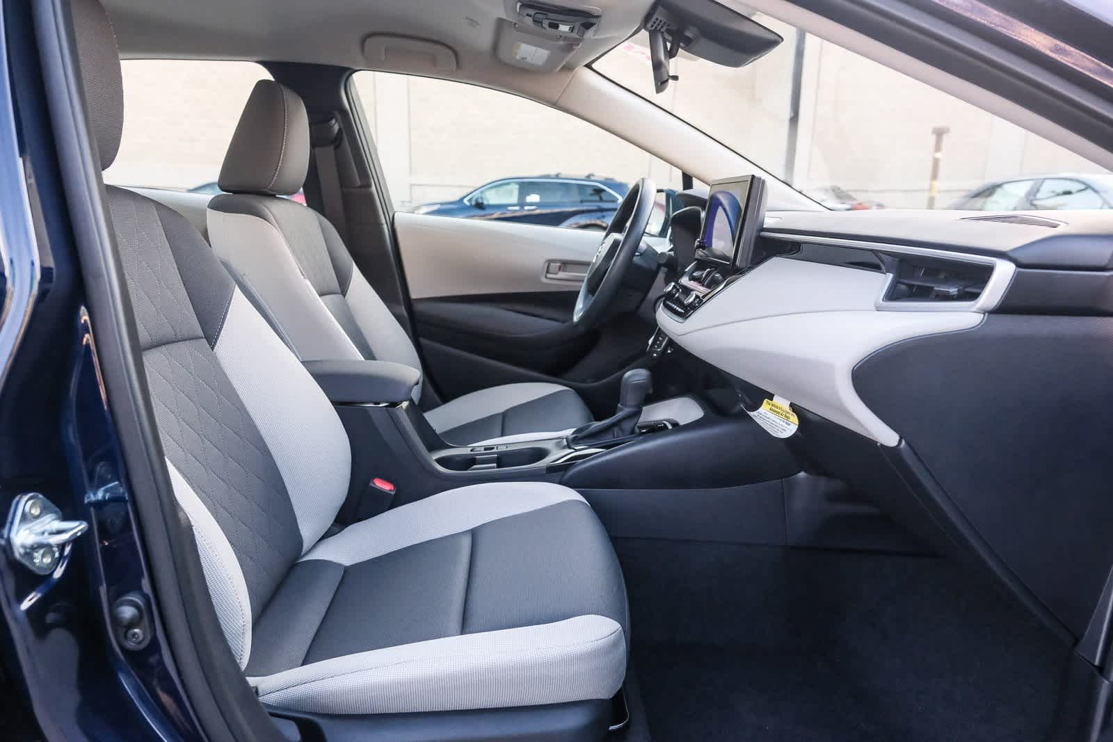 Thumbnail: 2025 Toyota Corolla - 17