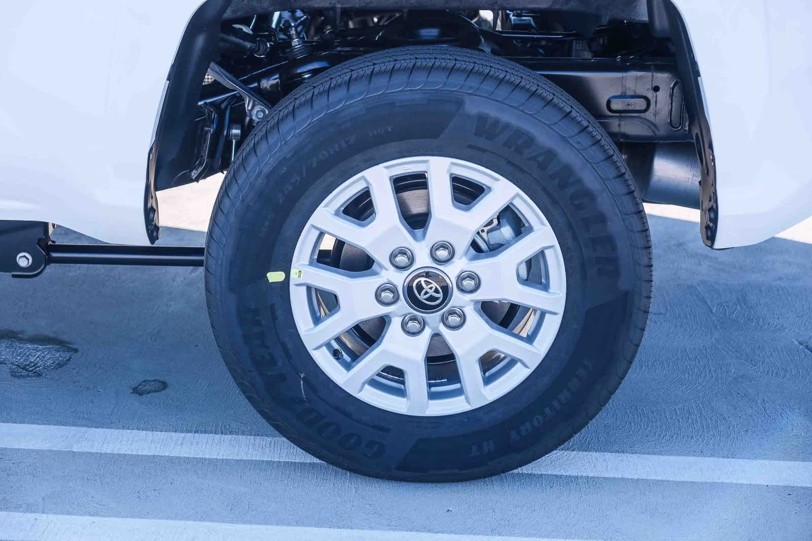 Thumbnail: 2025 Toyota Tacoma - 9