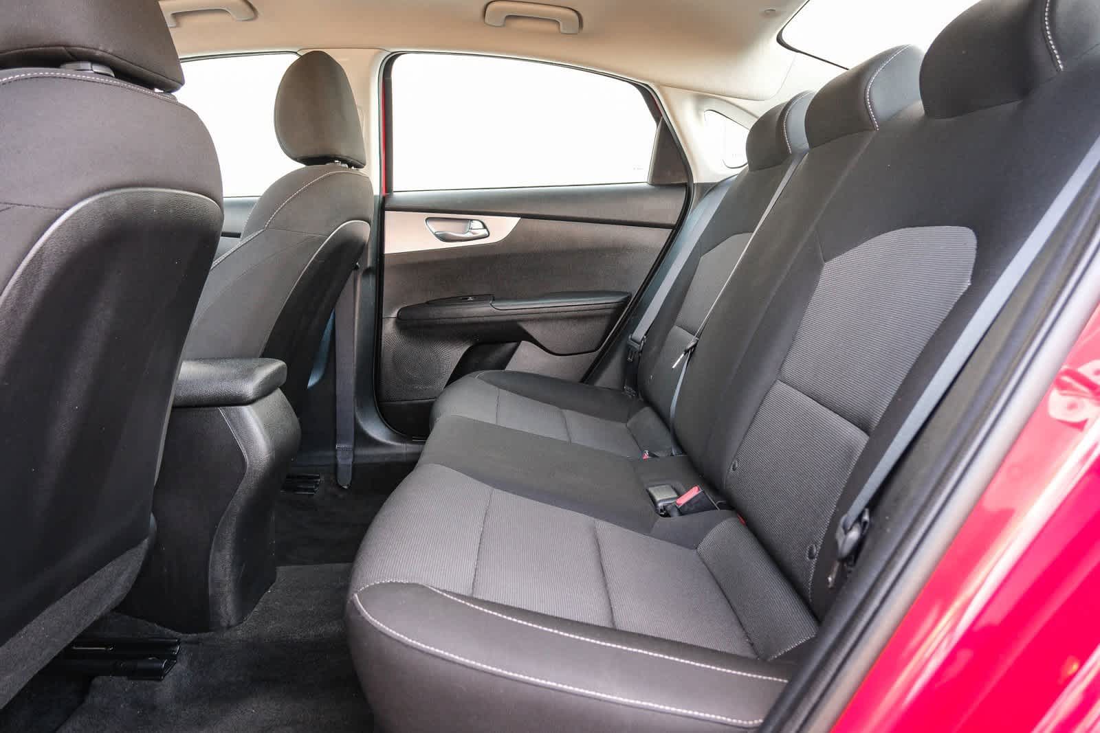 Thumbnail: 2023 Kia Forte - 18
