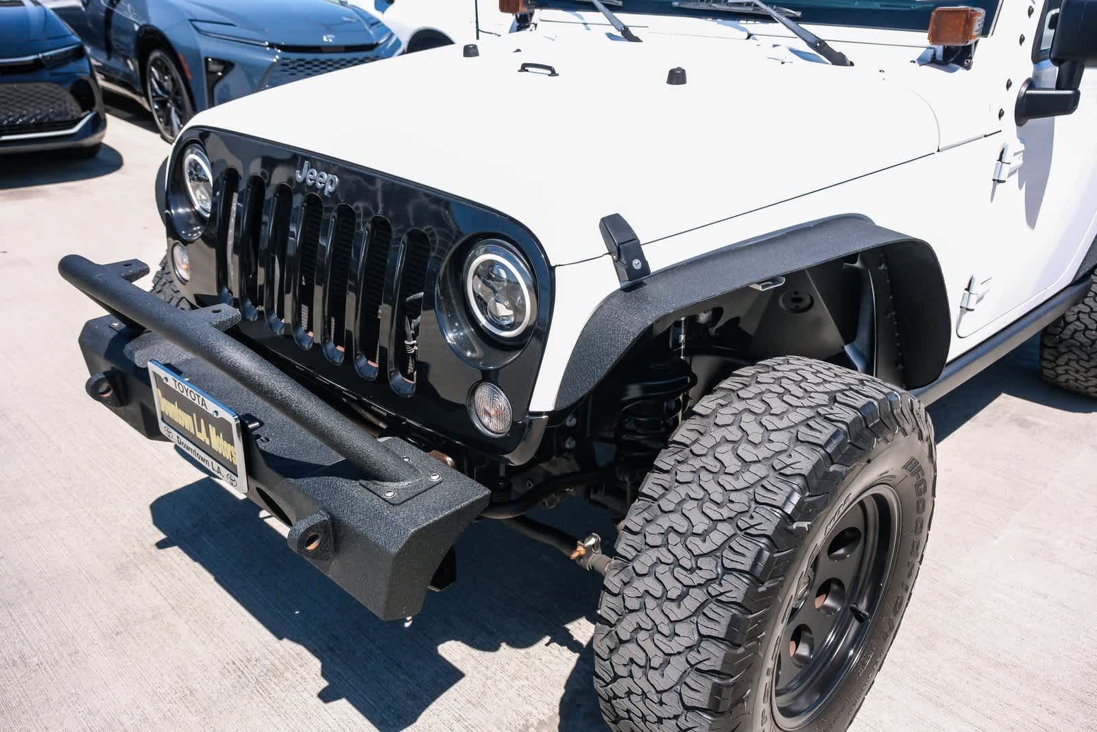 Thumbnail: 2015 Jeep Wrangler - 11