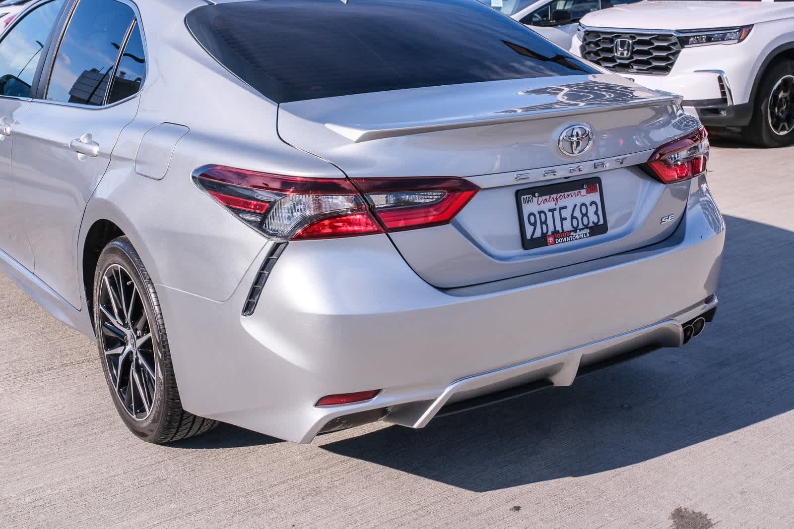 Thumbnail: 2022 Toyota Camry - 8