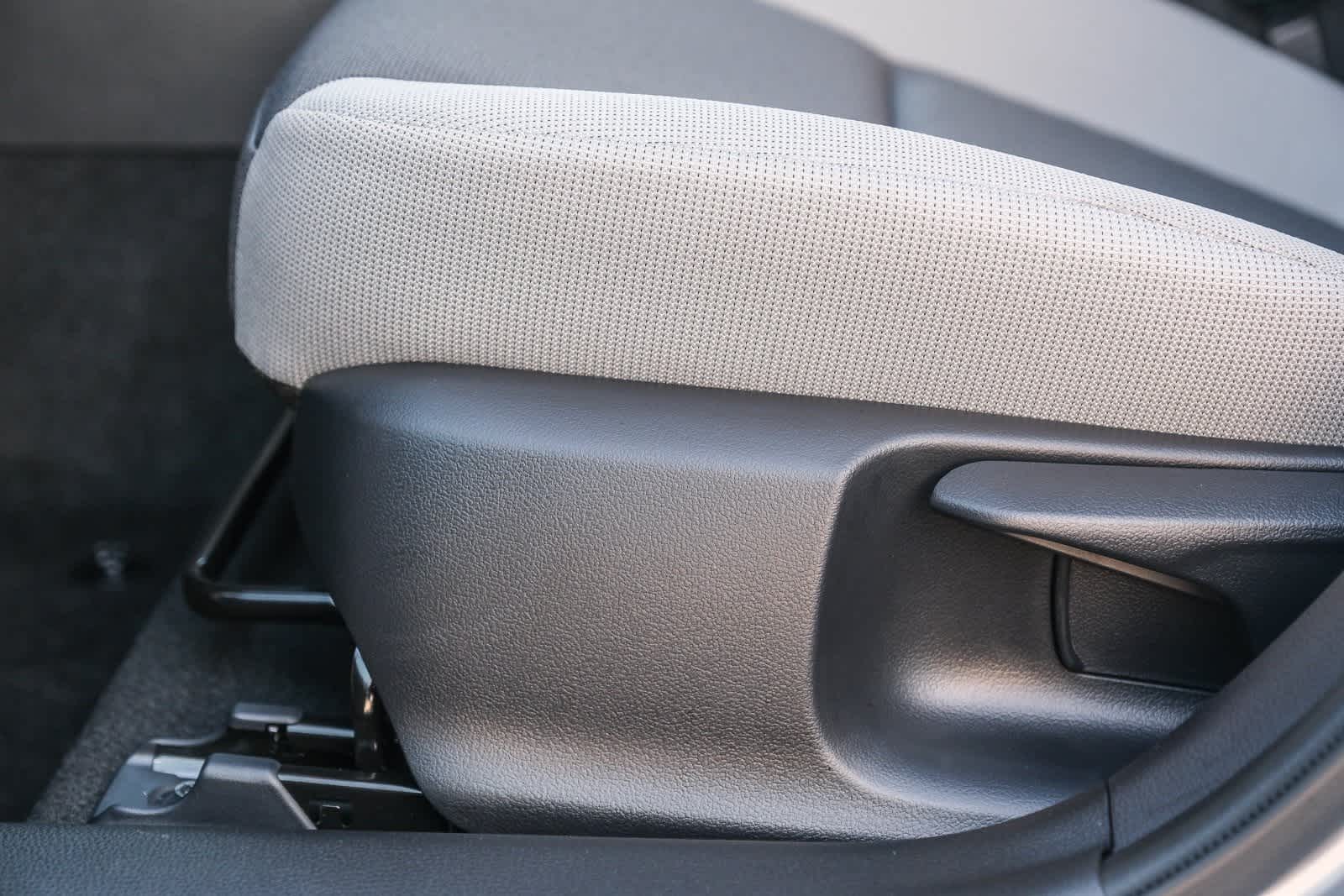 Thumbnail: 2025 Toyota Corolla - 24